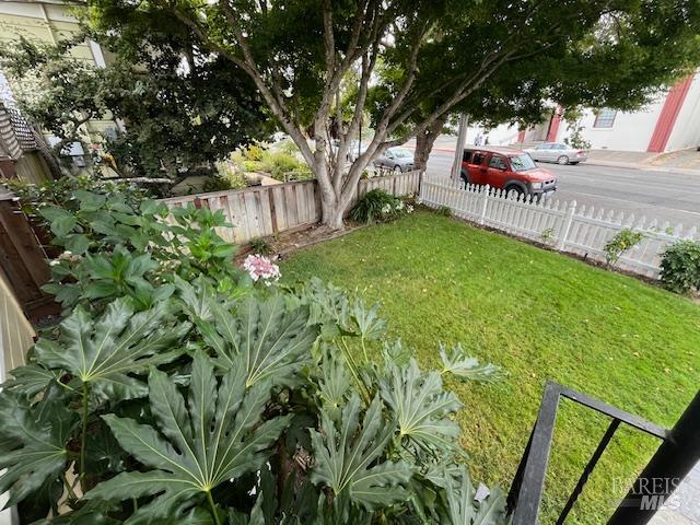 851 Western Ave