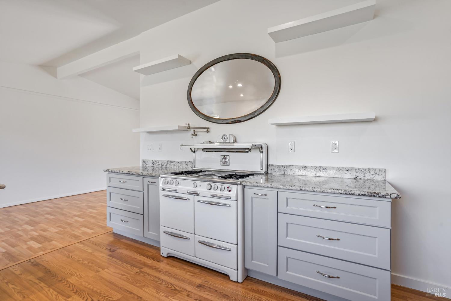 29 Palomino Ct