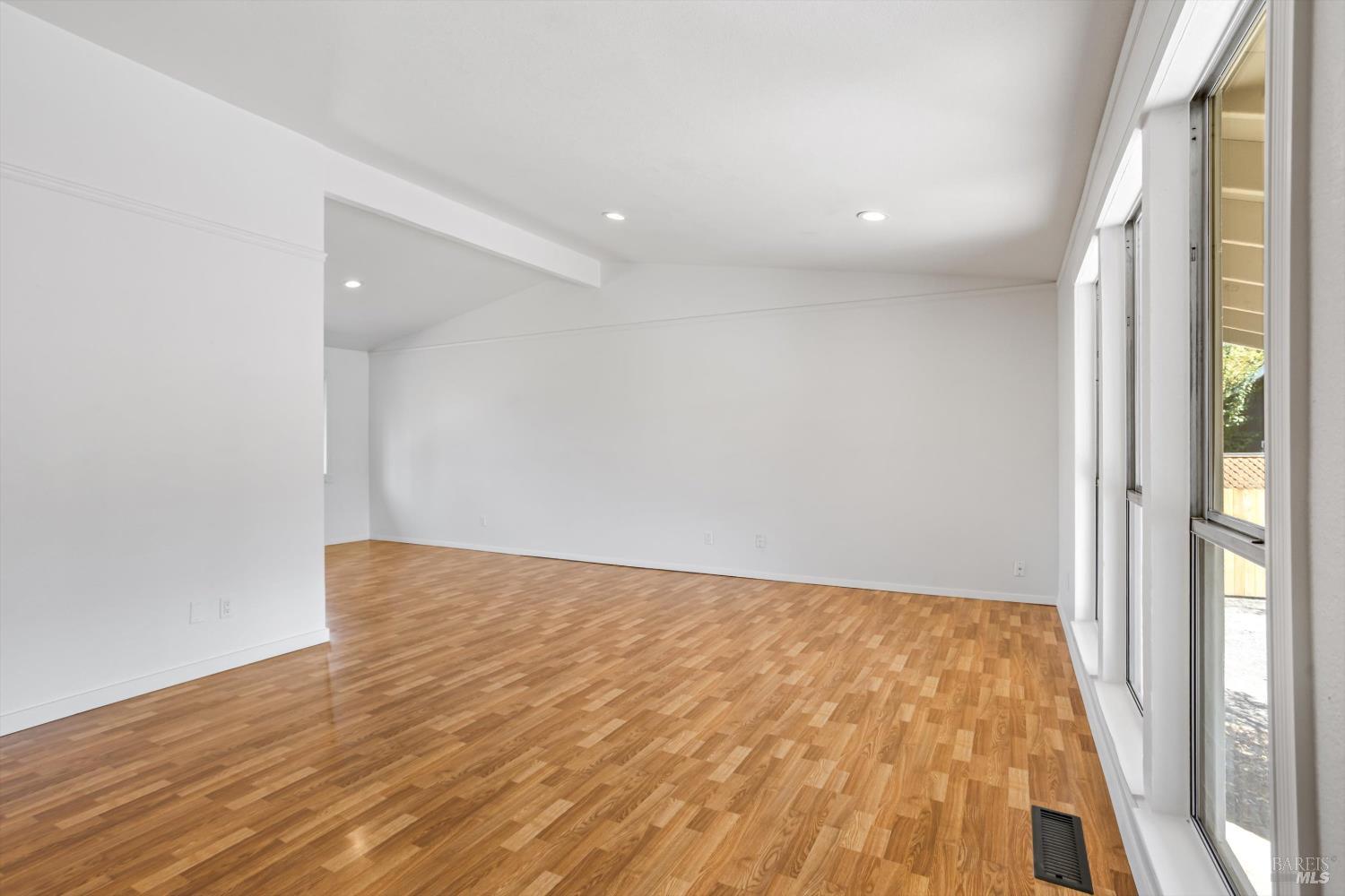 29 Palomino Ct