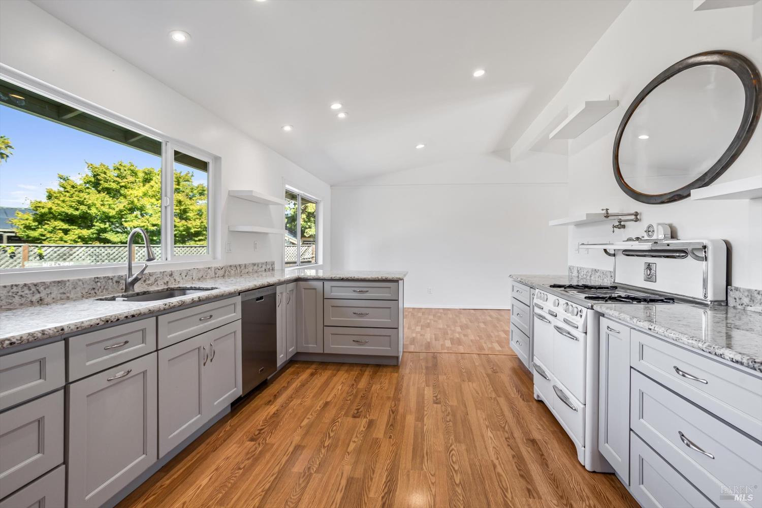 29 Palomino Ct
