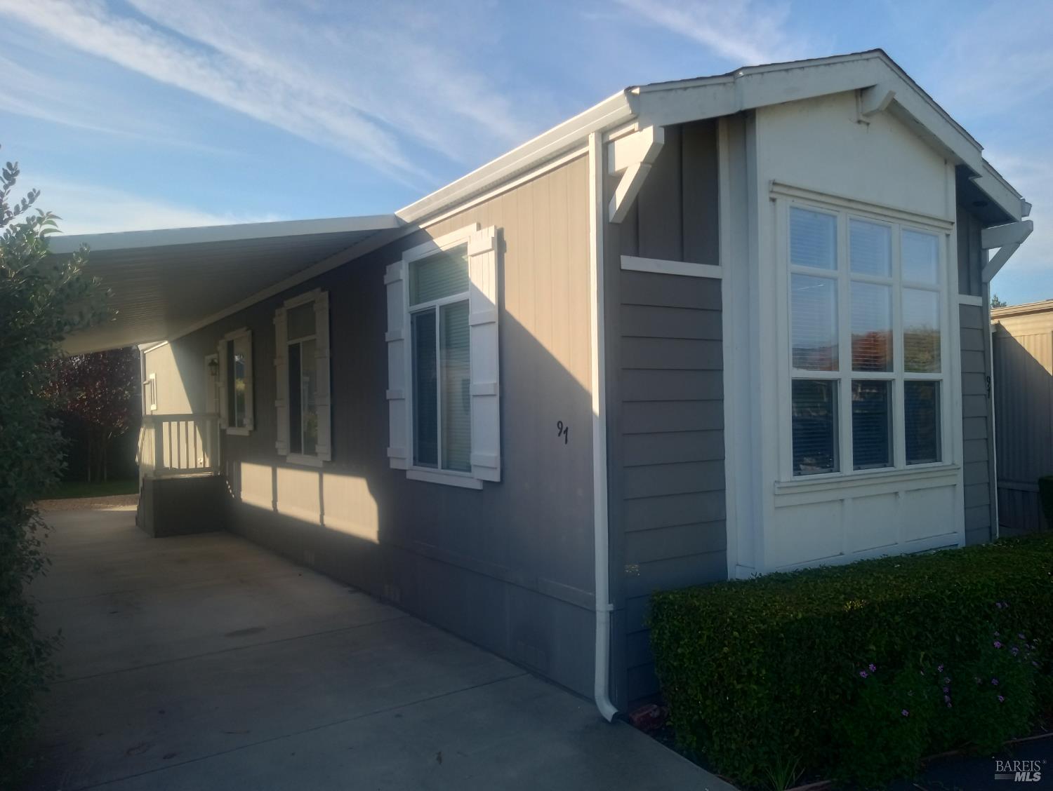 97 Candlewood Drive