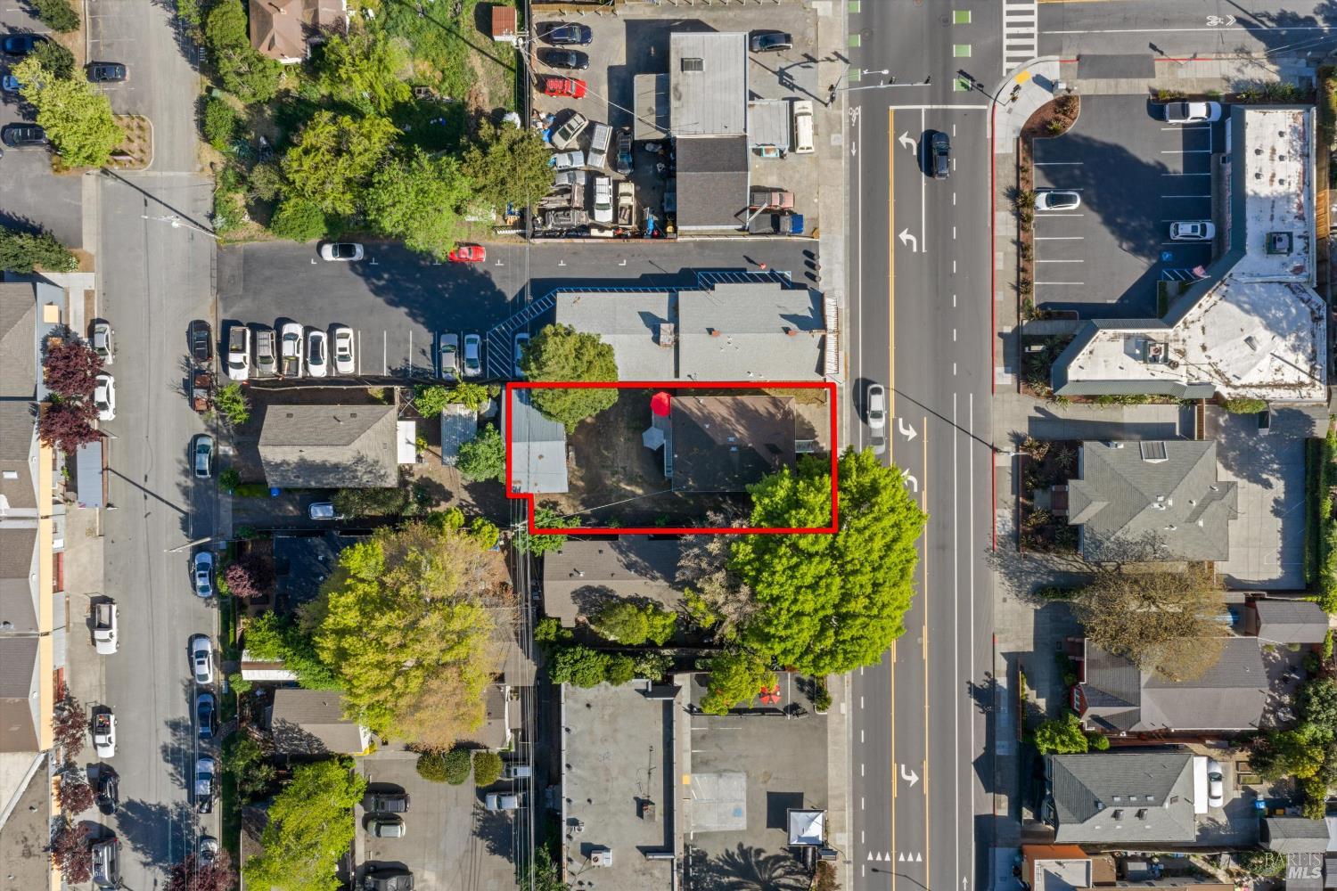 611 Petaluma Boulevard S