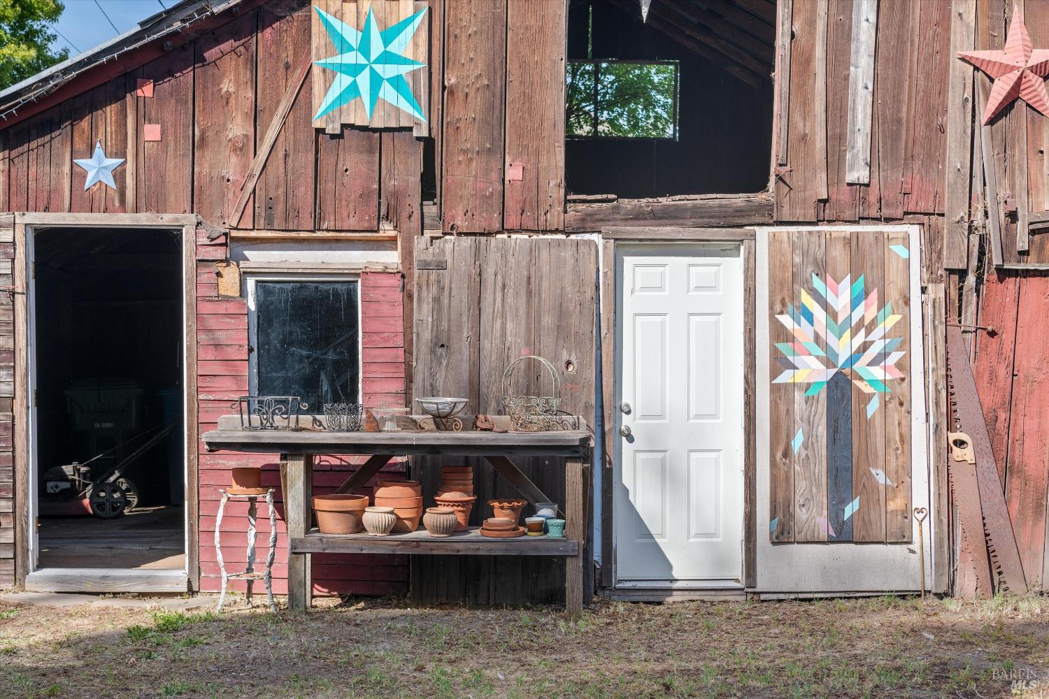 611 Petaluma Boulevard S