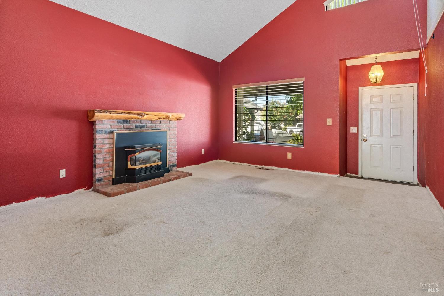 7408 Maximillian Place