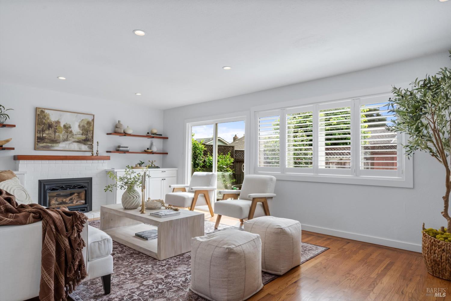 1424 Sierra Drive