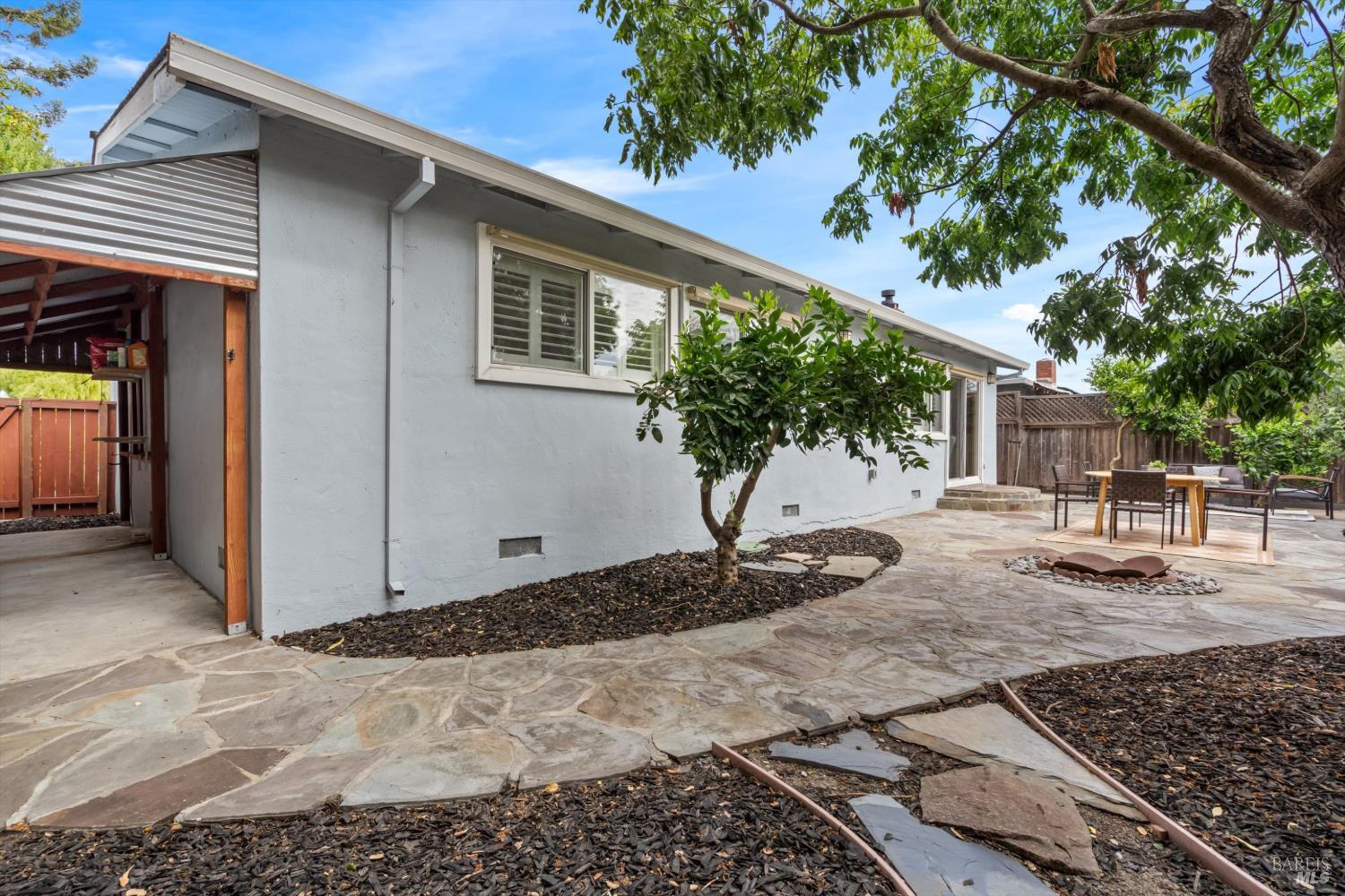 1424 Sierra Drive