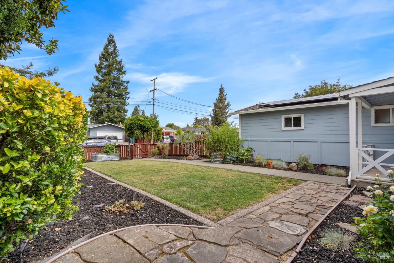 1424 Sierra Drive