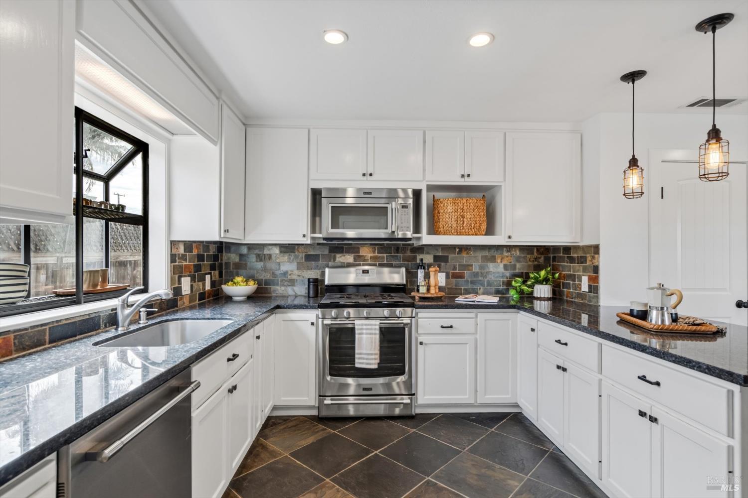 1424 Sierra Drive