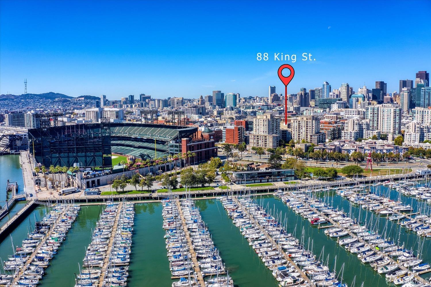 88 King St #717