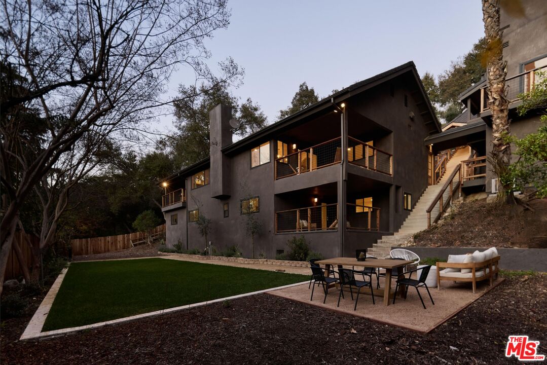 521 Fremont Dr