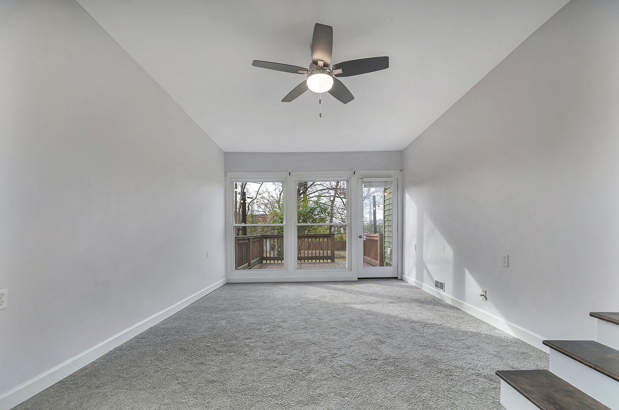 1202 Coarsey Dr