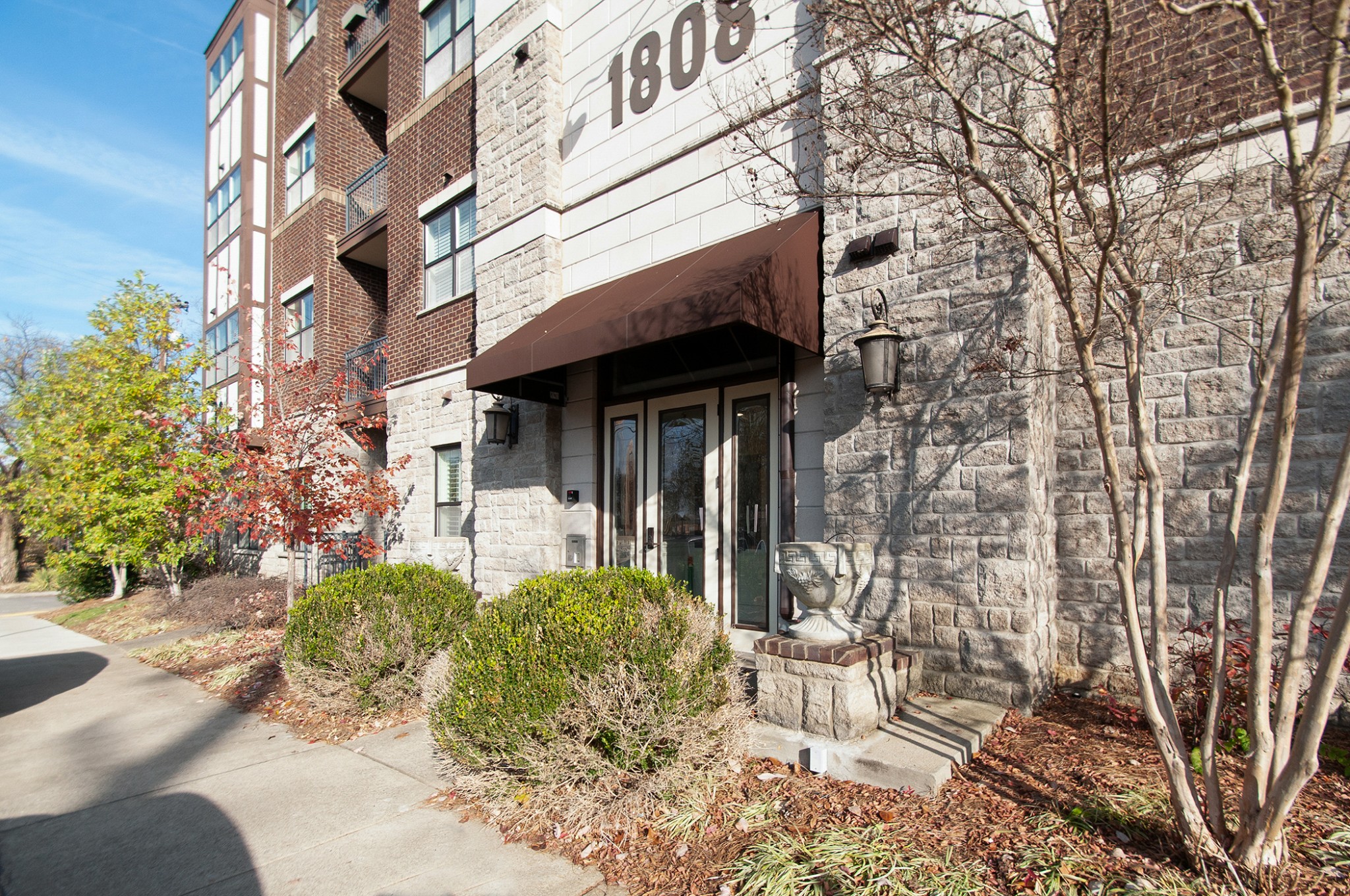 1808 24th Ave, S Unit: 101