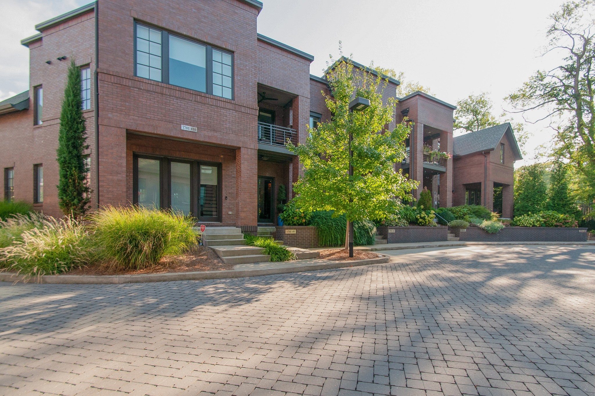 1701 Blair Blvd Unit: 9