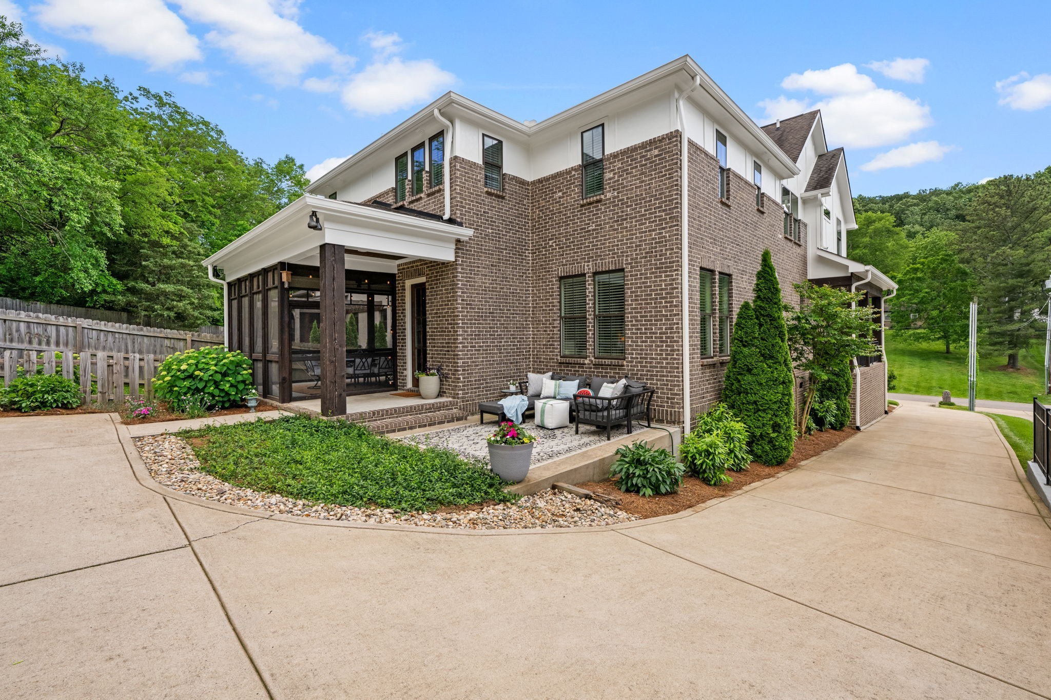 120 Cheekwood Ter