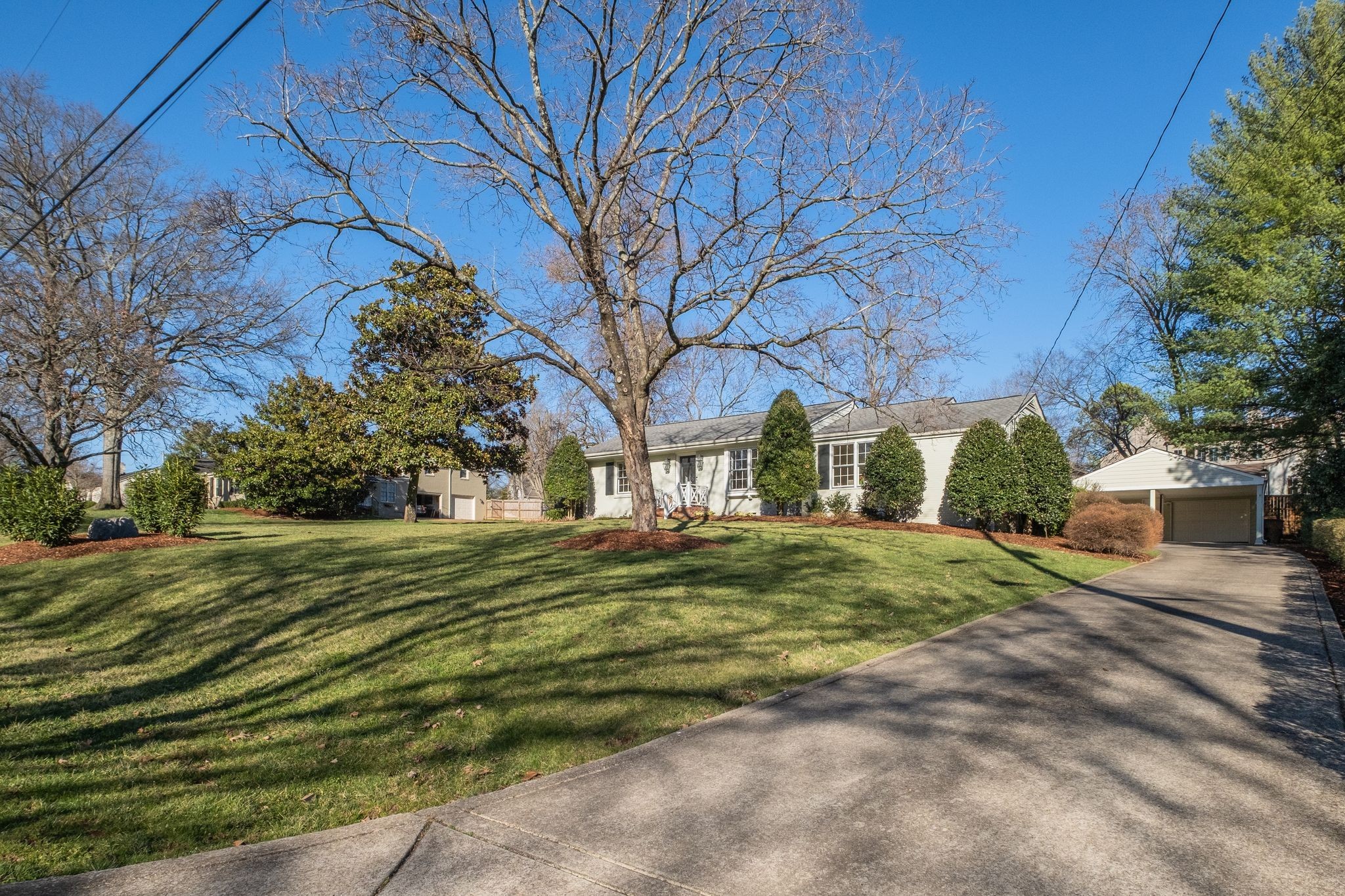 4000 Skyline Dr
