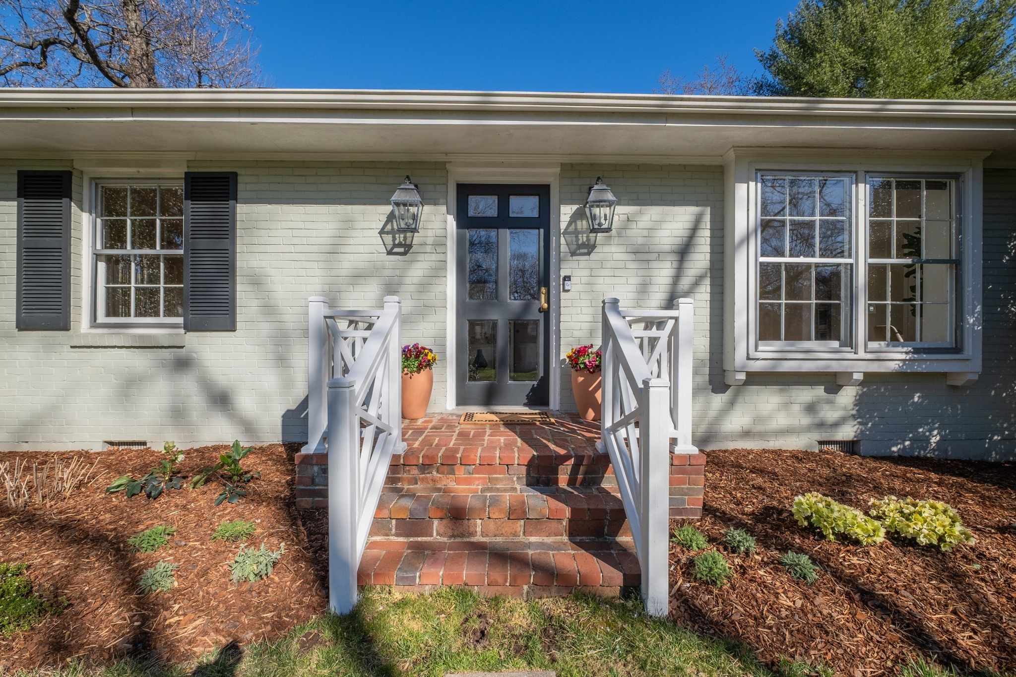 4000 Skyline Dr