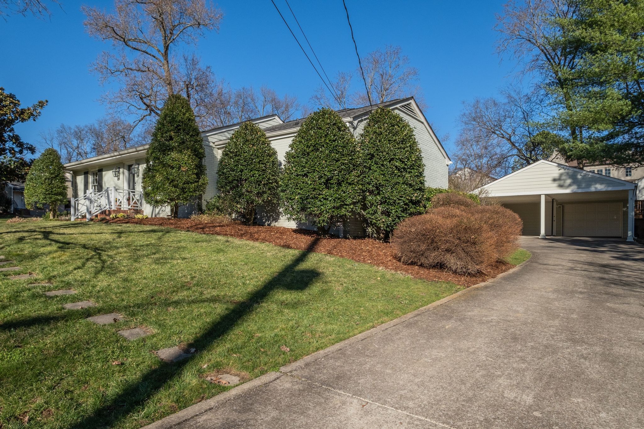 4000 Skyline Dr