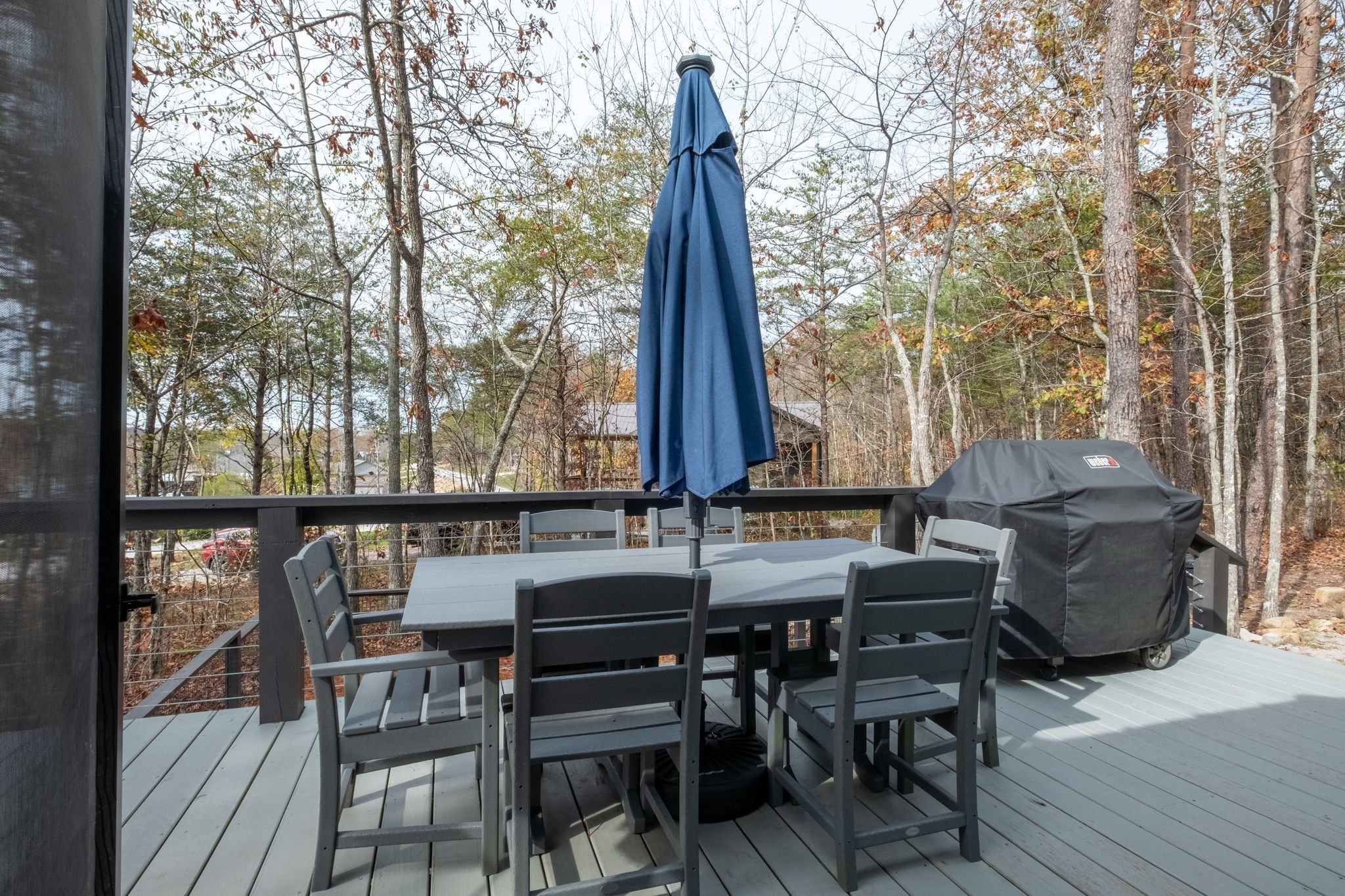 672 Waters Edge Way