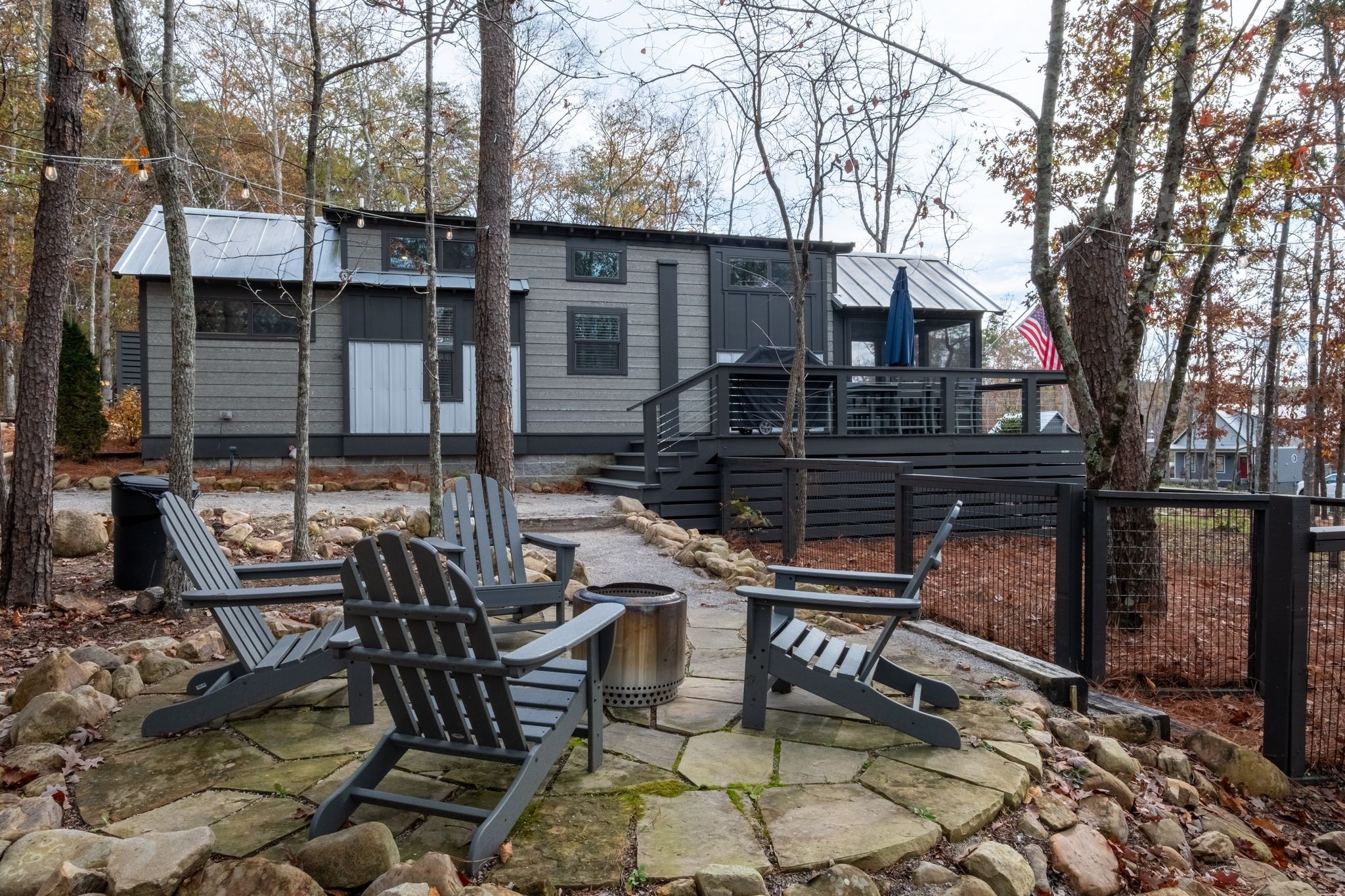 672 Waters Edge Way