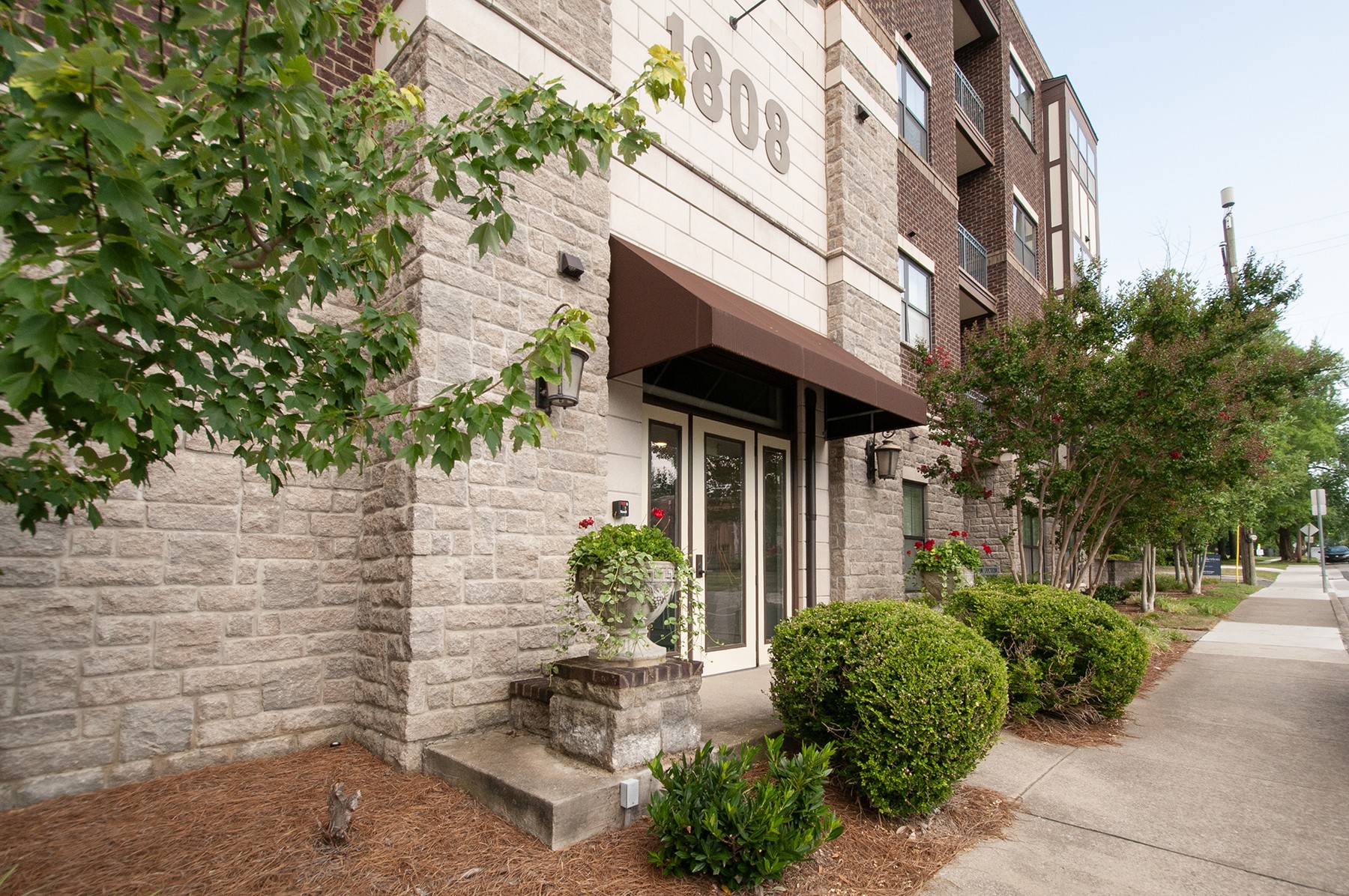 1808 24th Ave, S Unit: 102