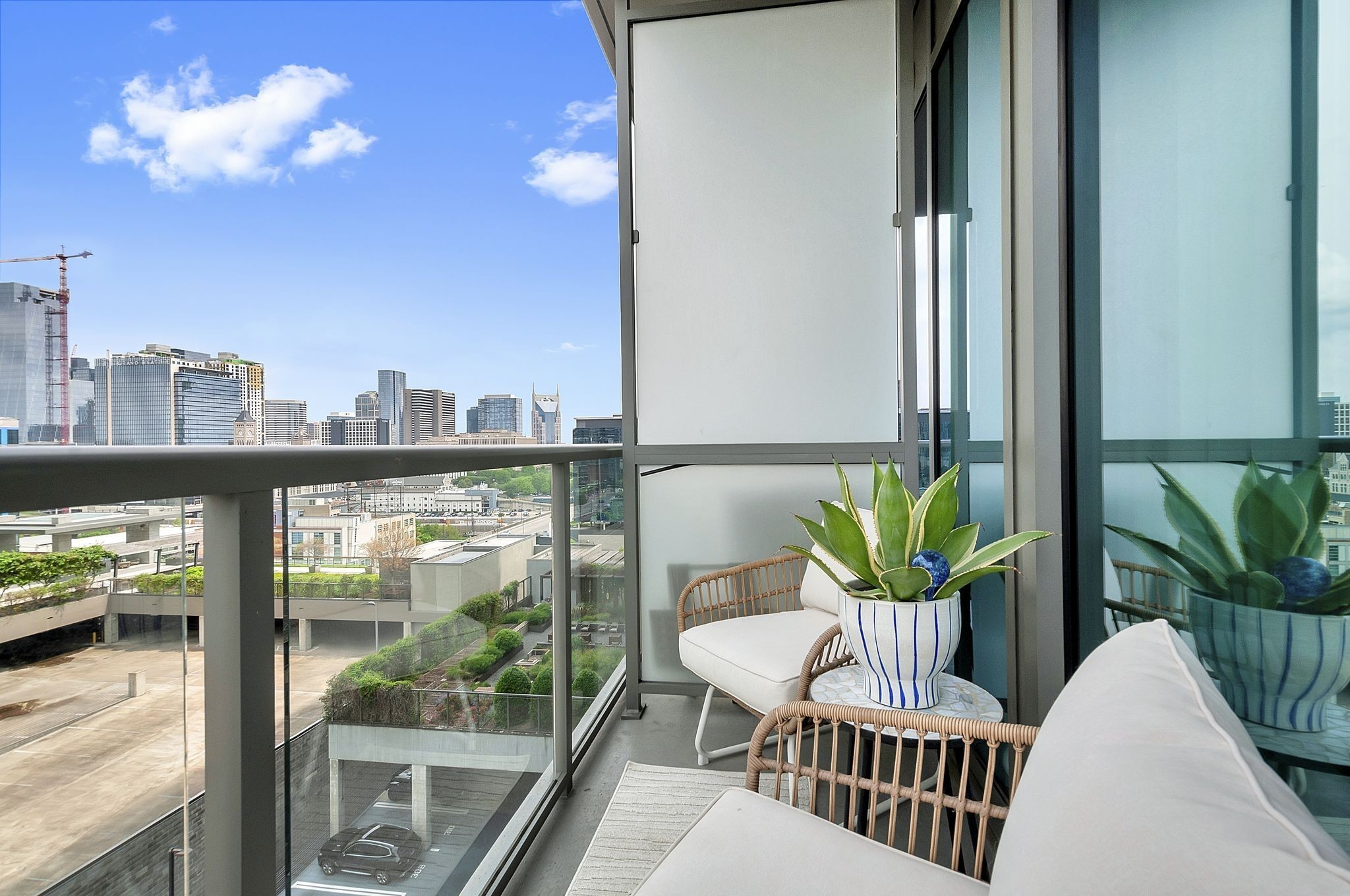 1212 Laurel St Unit: 914