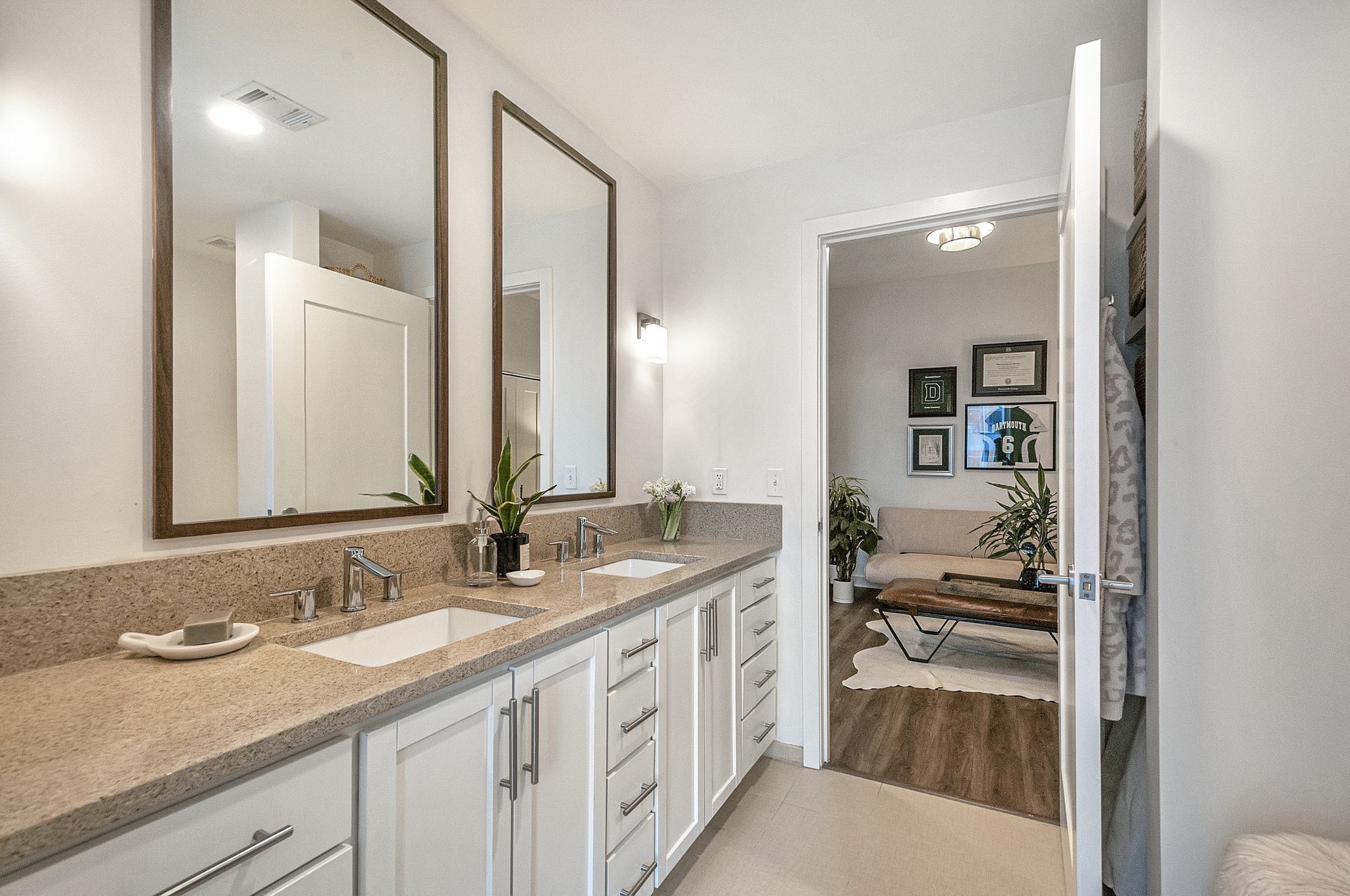 1212 Laurel St Unit: 914