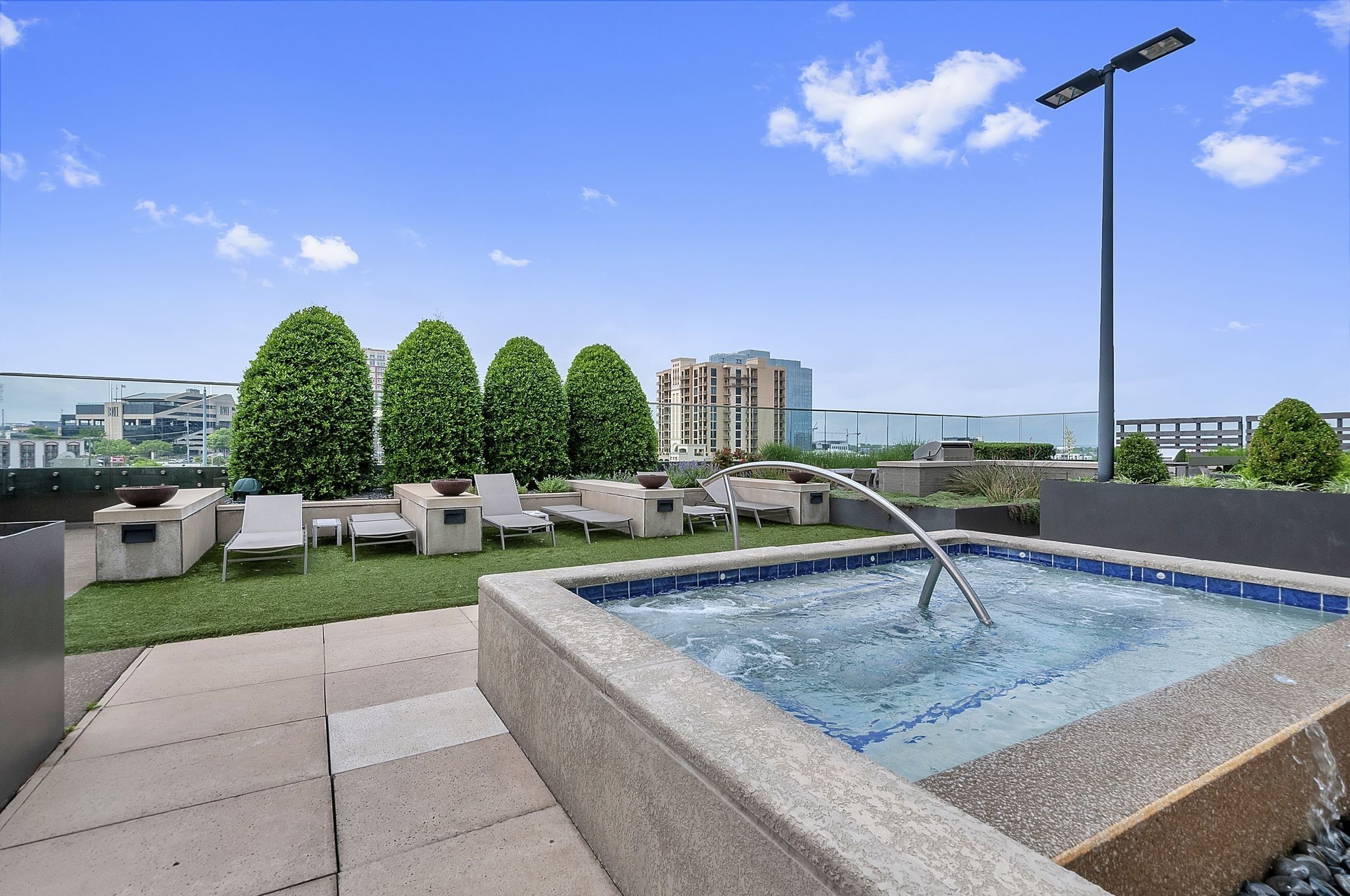1212 Laurel St Unit: 914