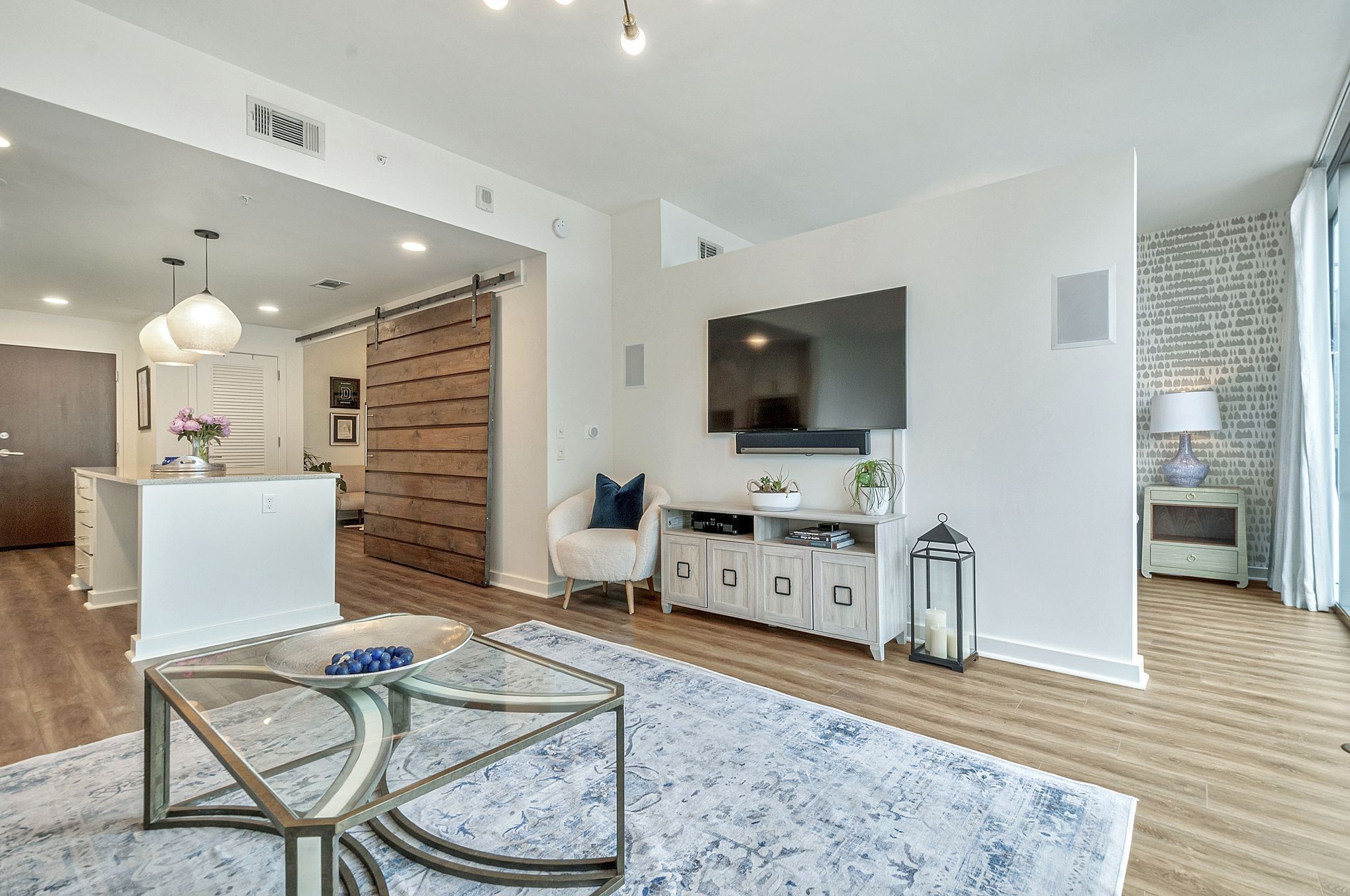 1212 Laurel St Unit: 914