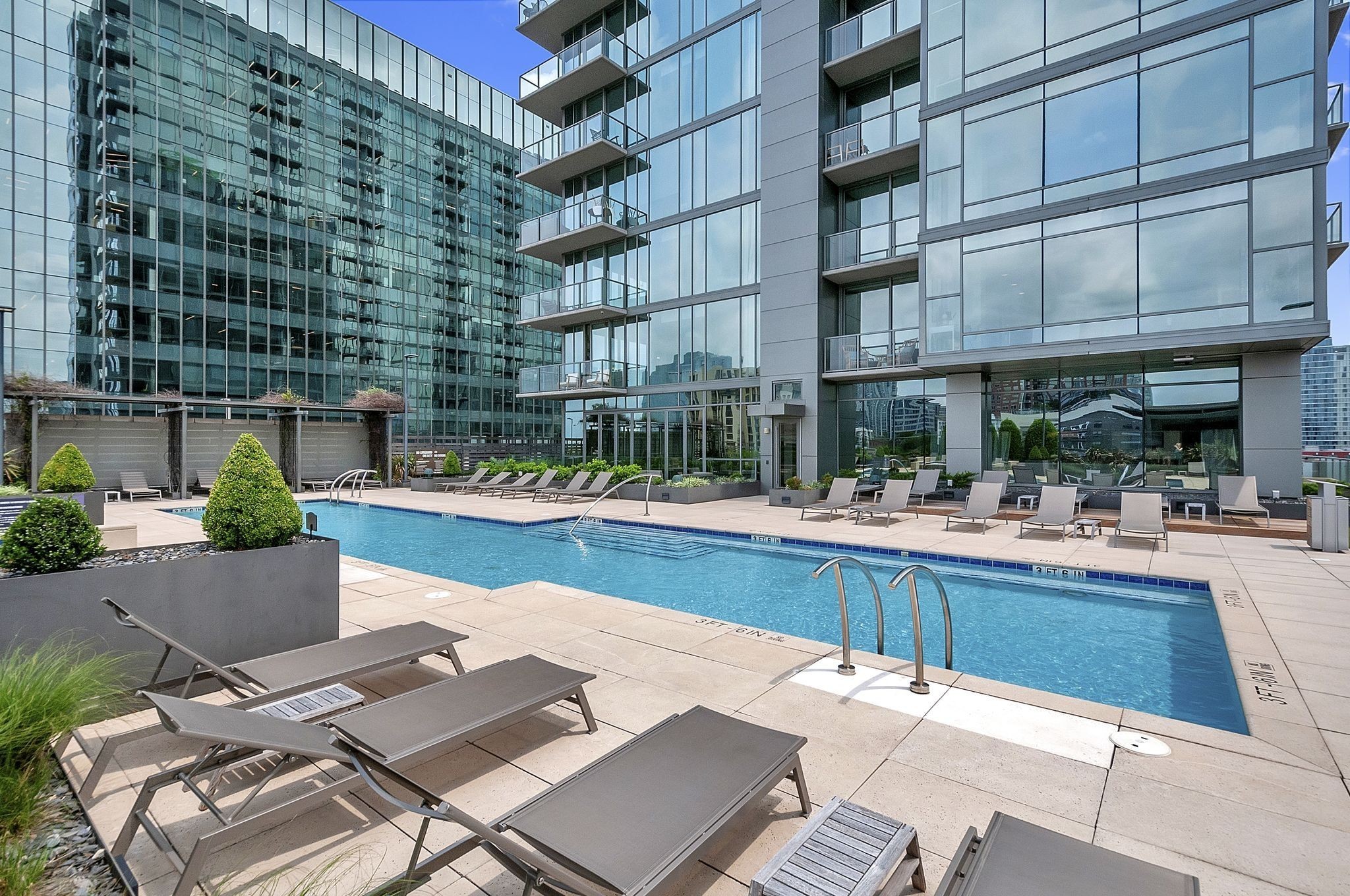 1212 Laurel St Unit: 914
