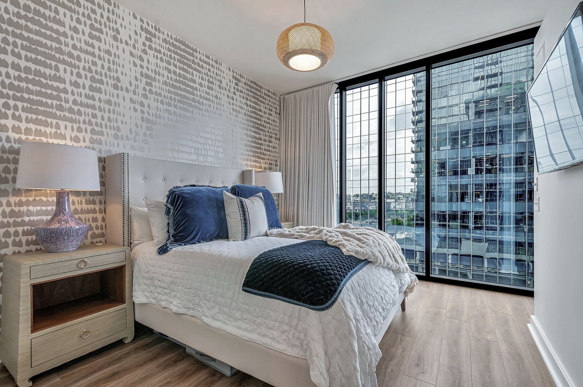 1212 Laurel St Unit: 914