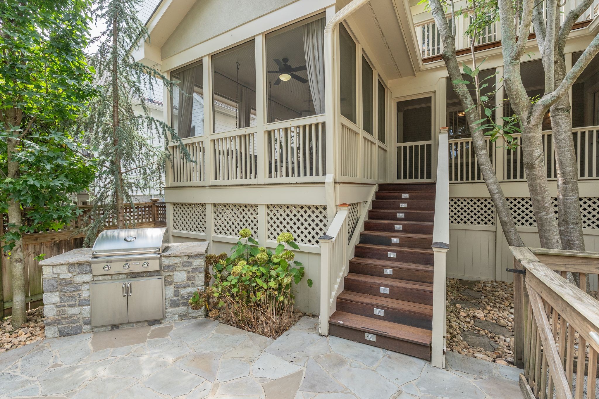 222 Carden Ave