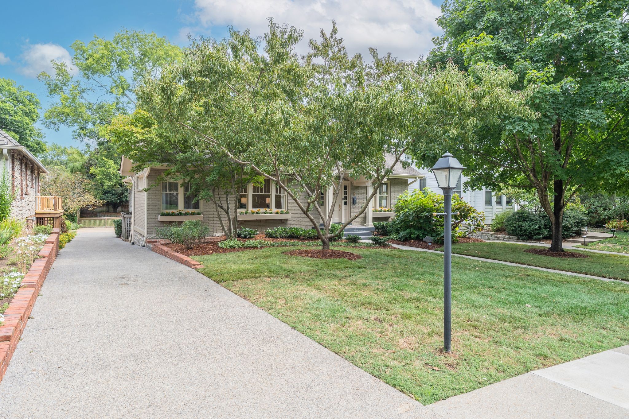 222 Carden Ave