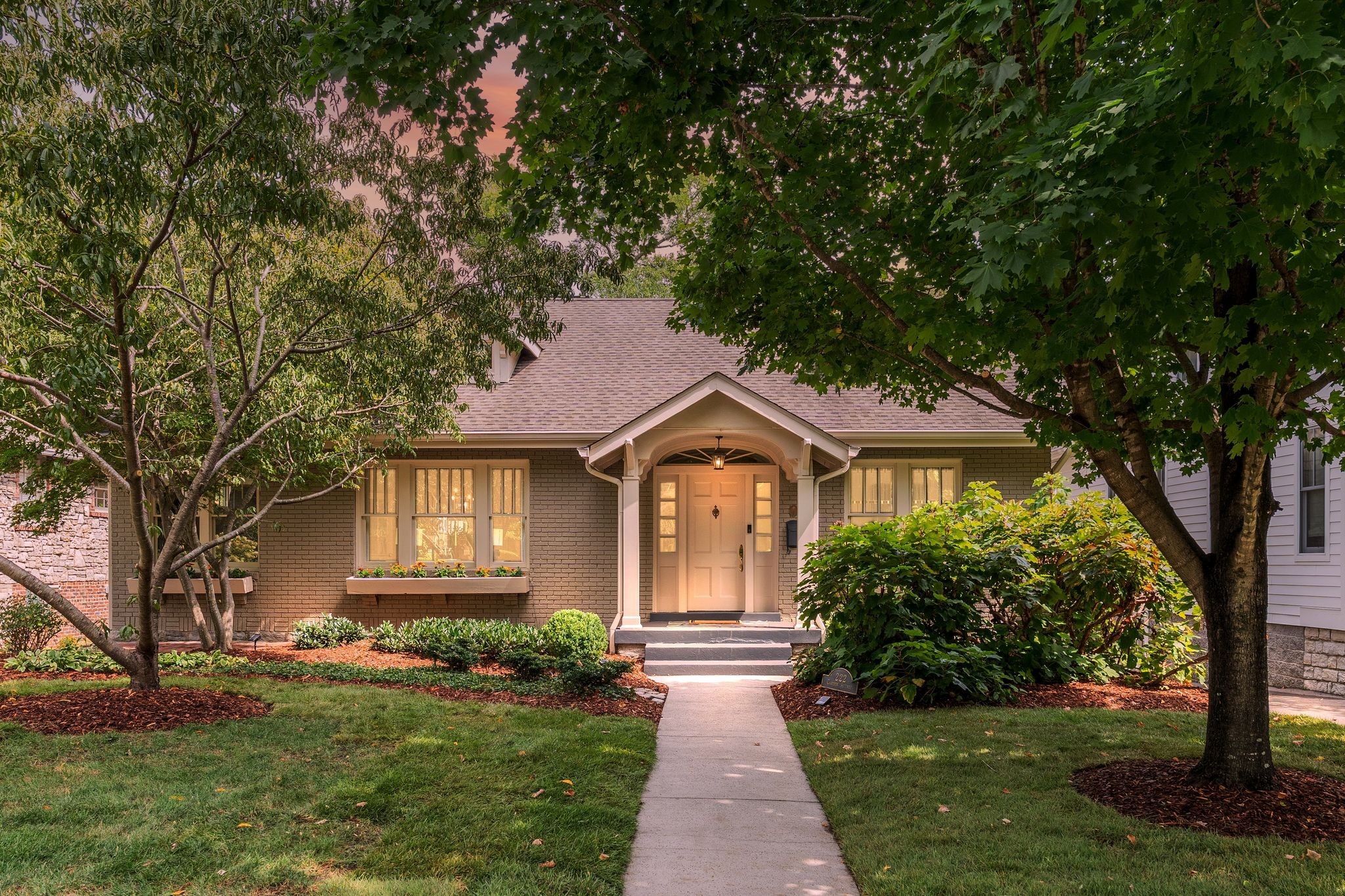 222 Carden Ave