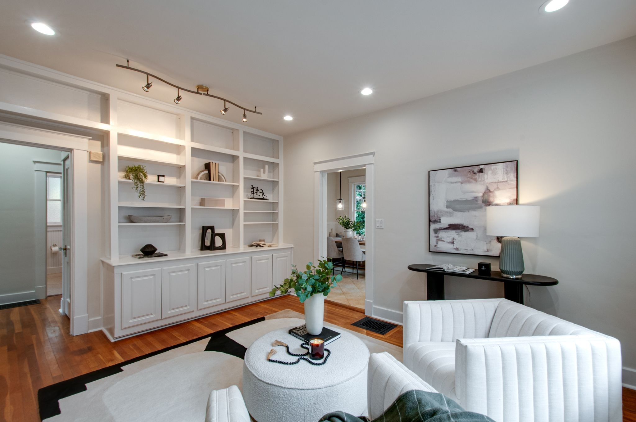 124 Bowling Ave