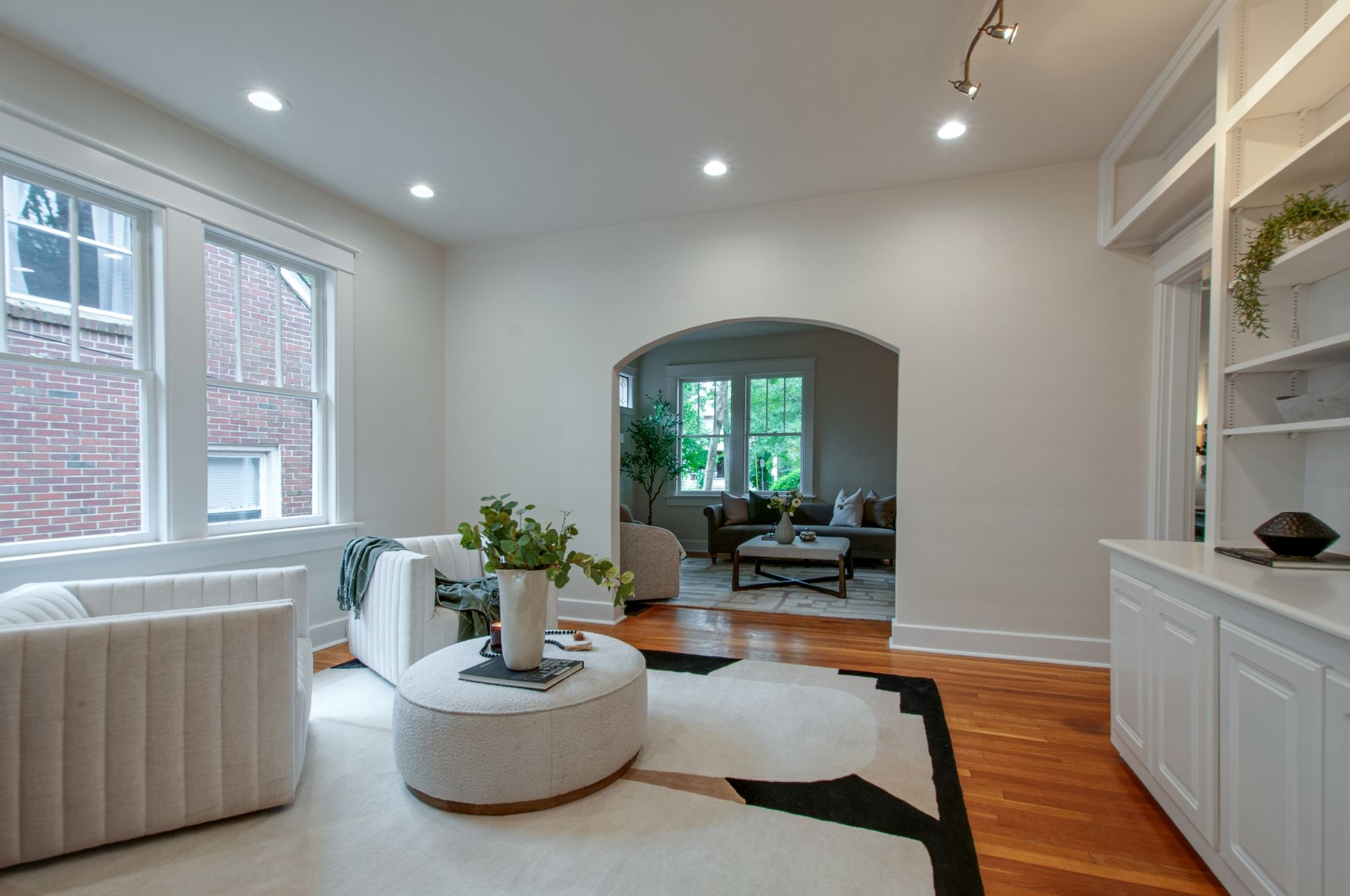 124 Bowling Ave