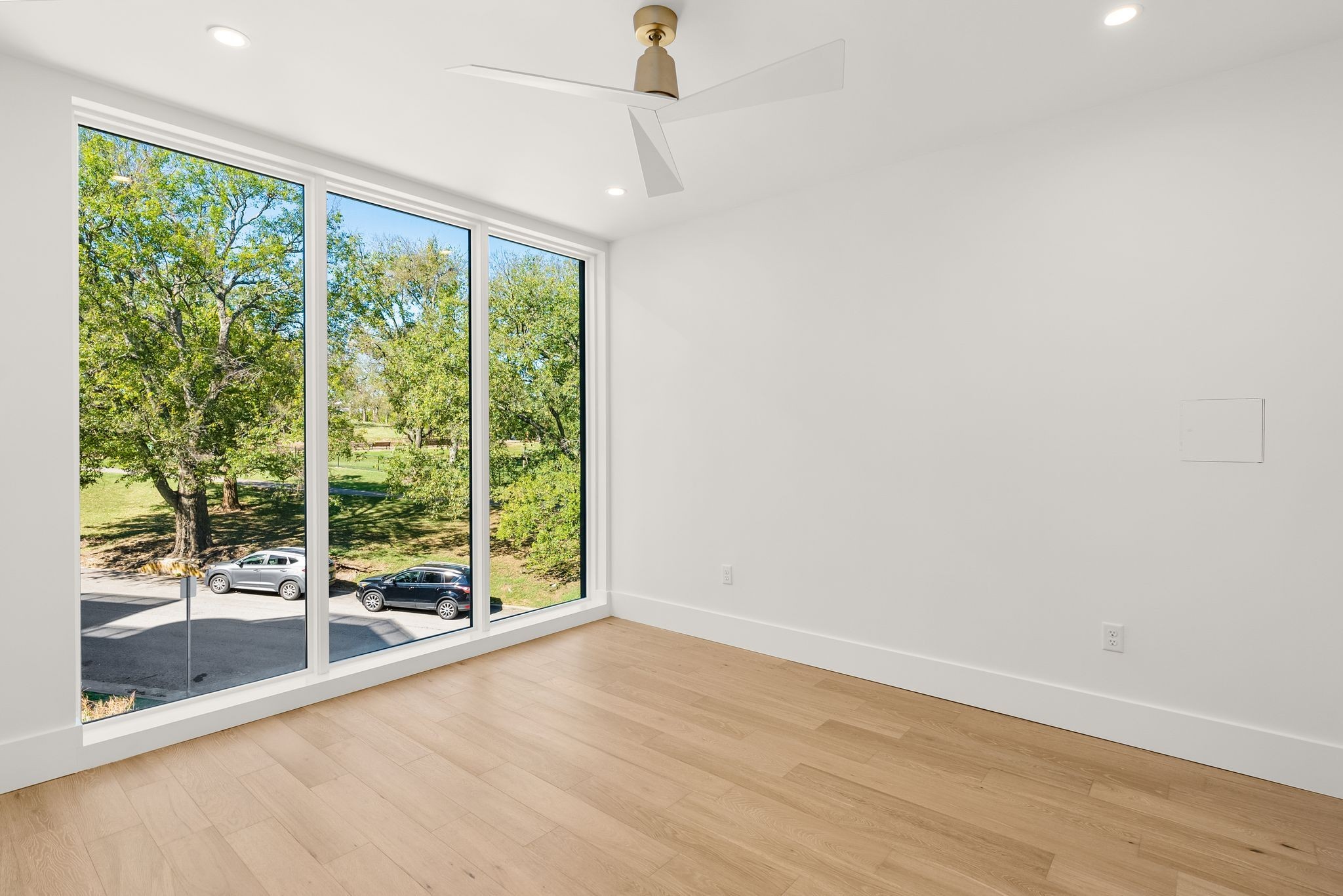 321 31st Ave, N Unit: 415