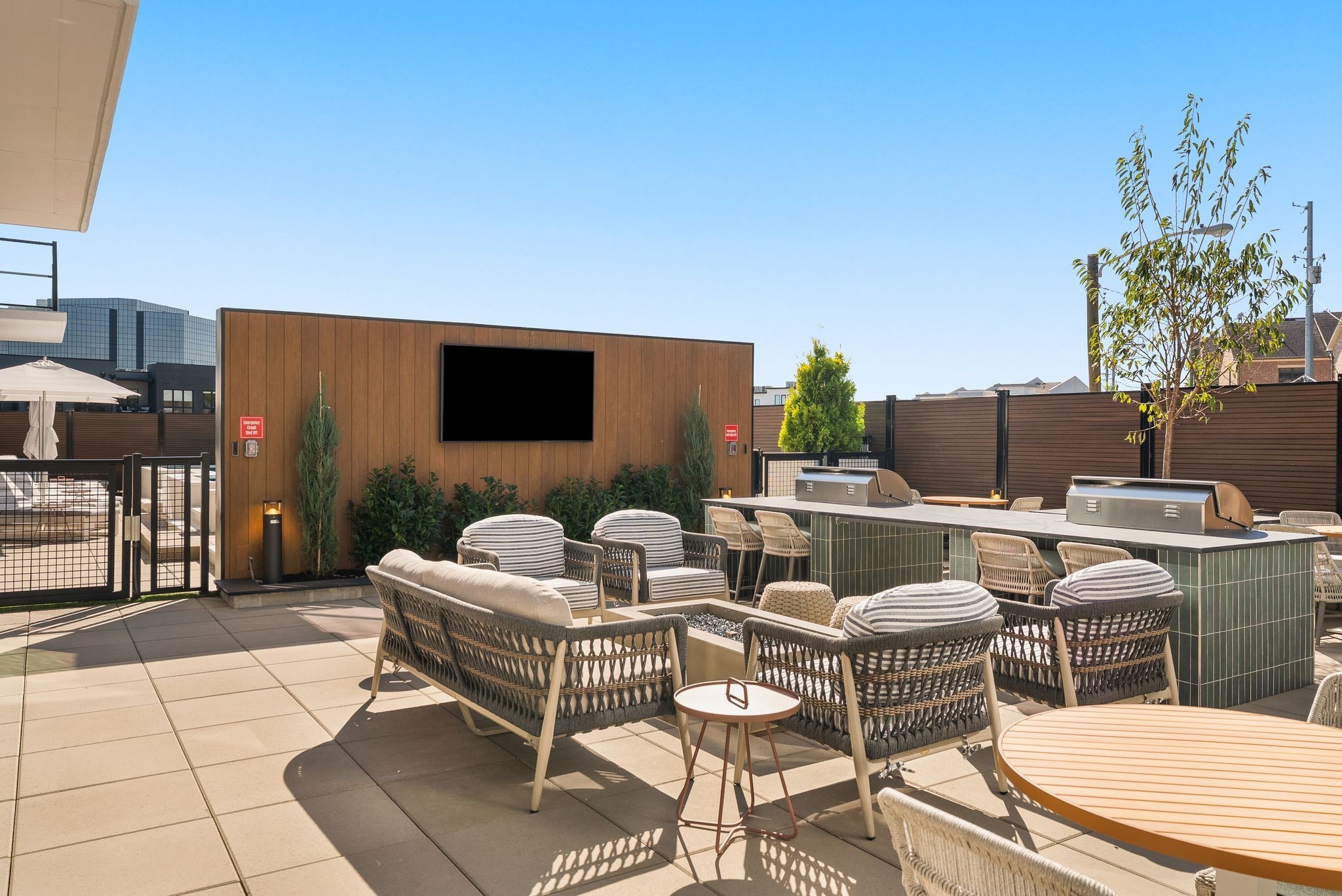 321 31st Ave, N Unit: 415