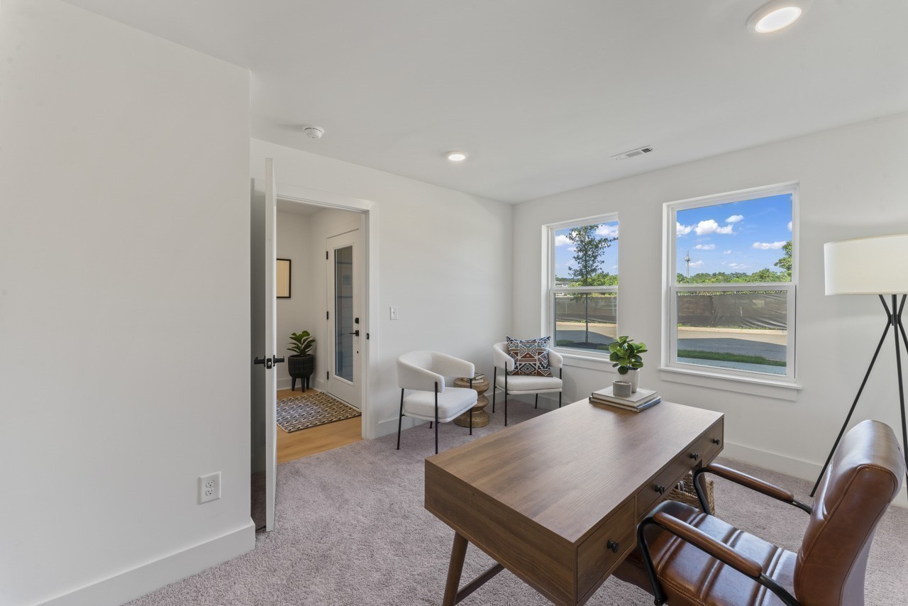 440 Markham St Unit: 24