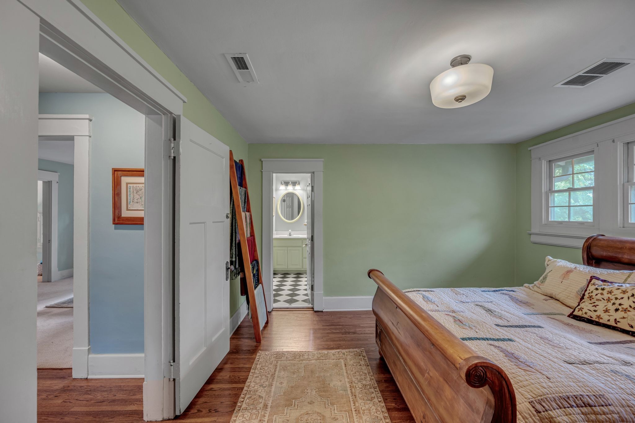 3511 Central Ave