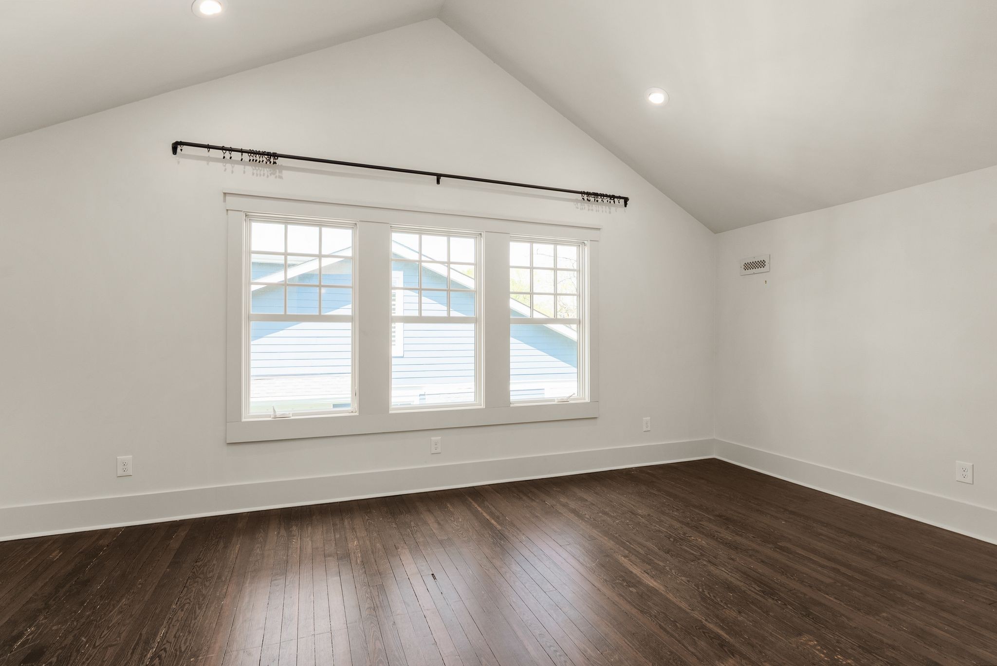 1511 Elmwood Ave