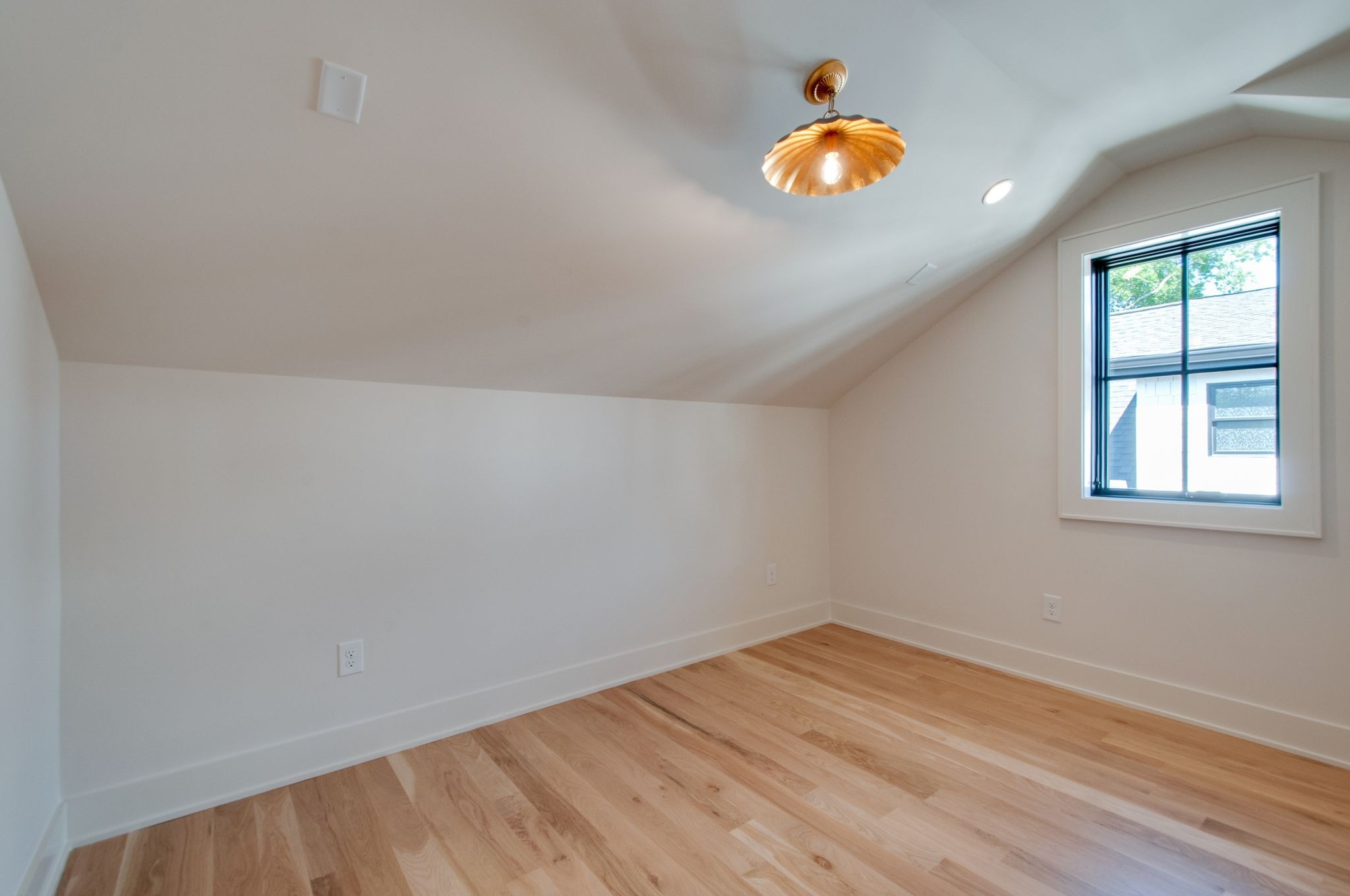 1405 Beechwood Ave