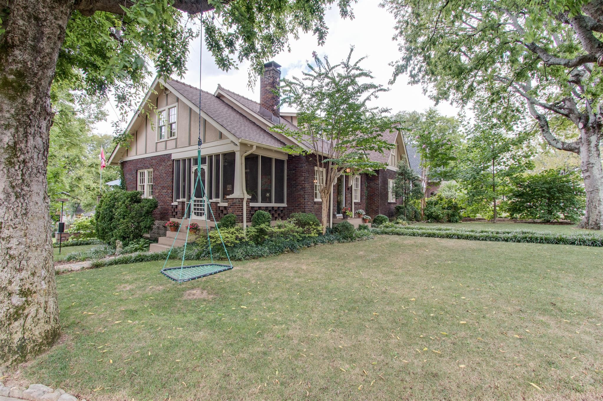 2901 Westmoreland Dr