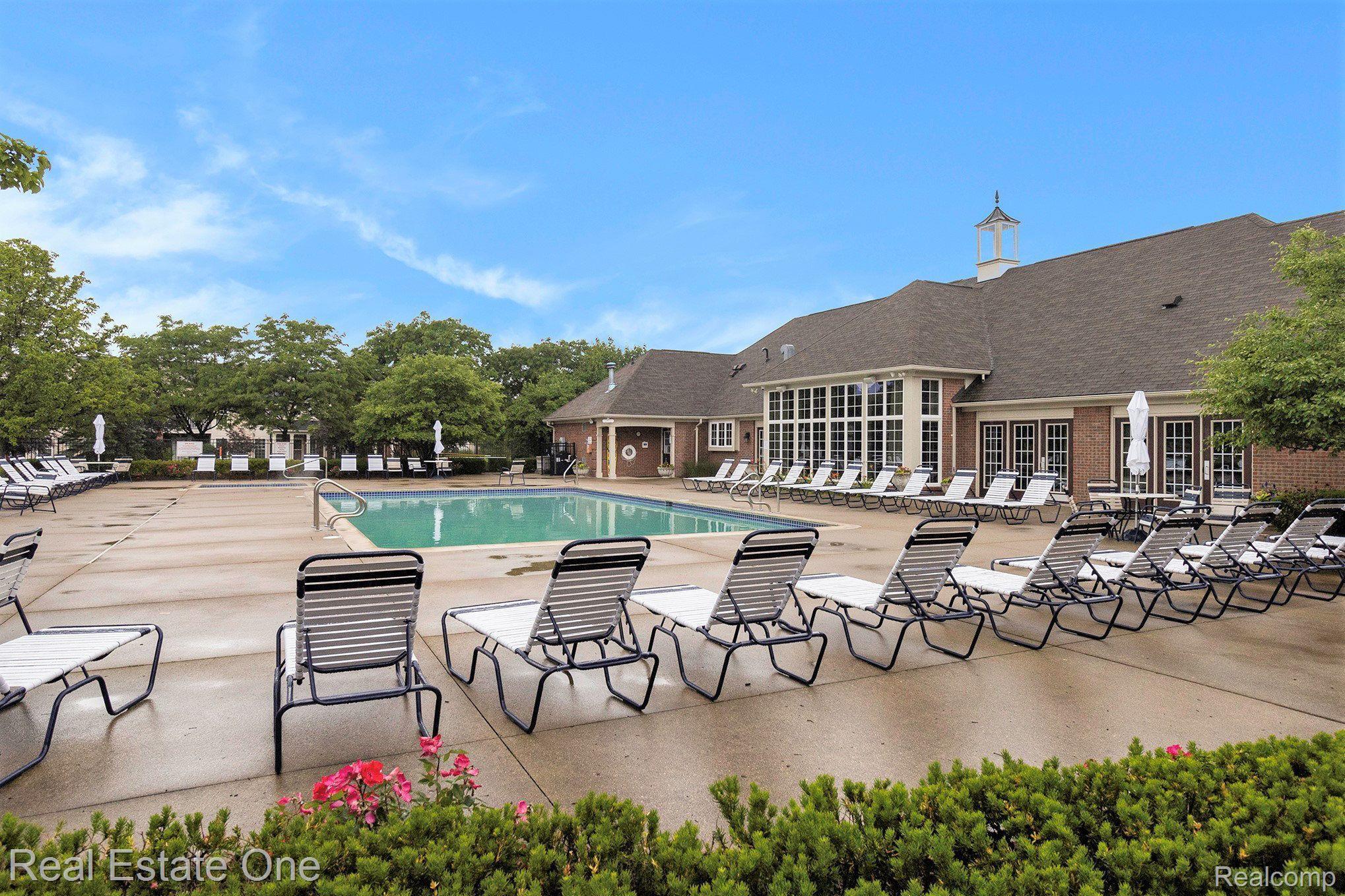 28406 OAKMONTE Circle E