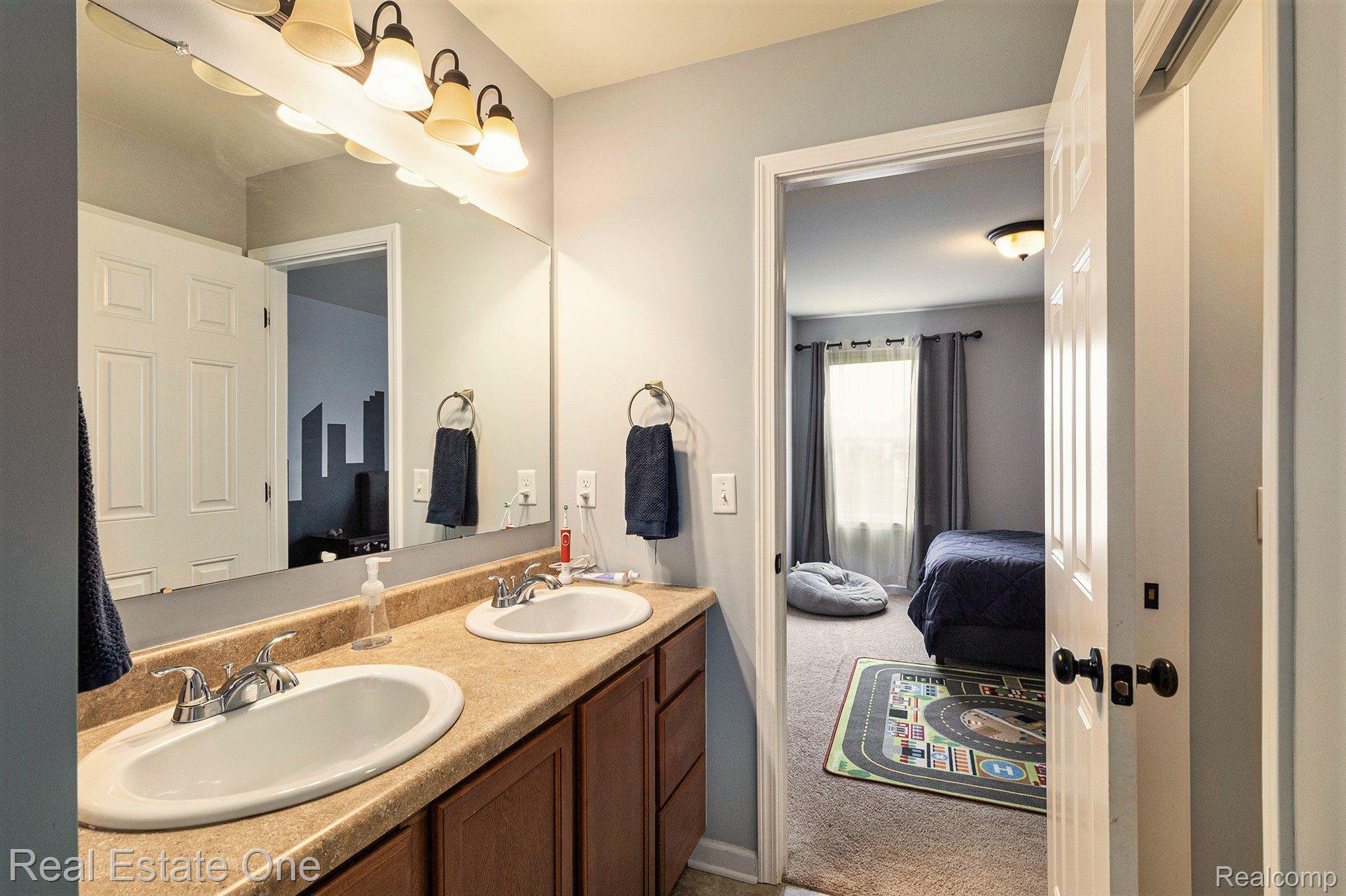 28406 OAKMONTE Circle E