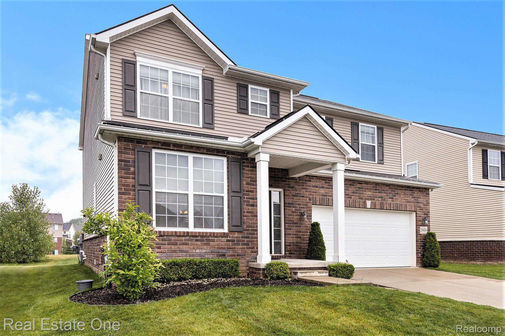 28406 OAKMONTE Circle E