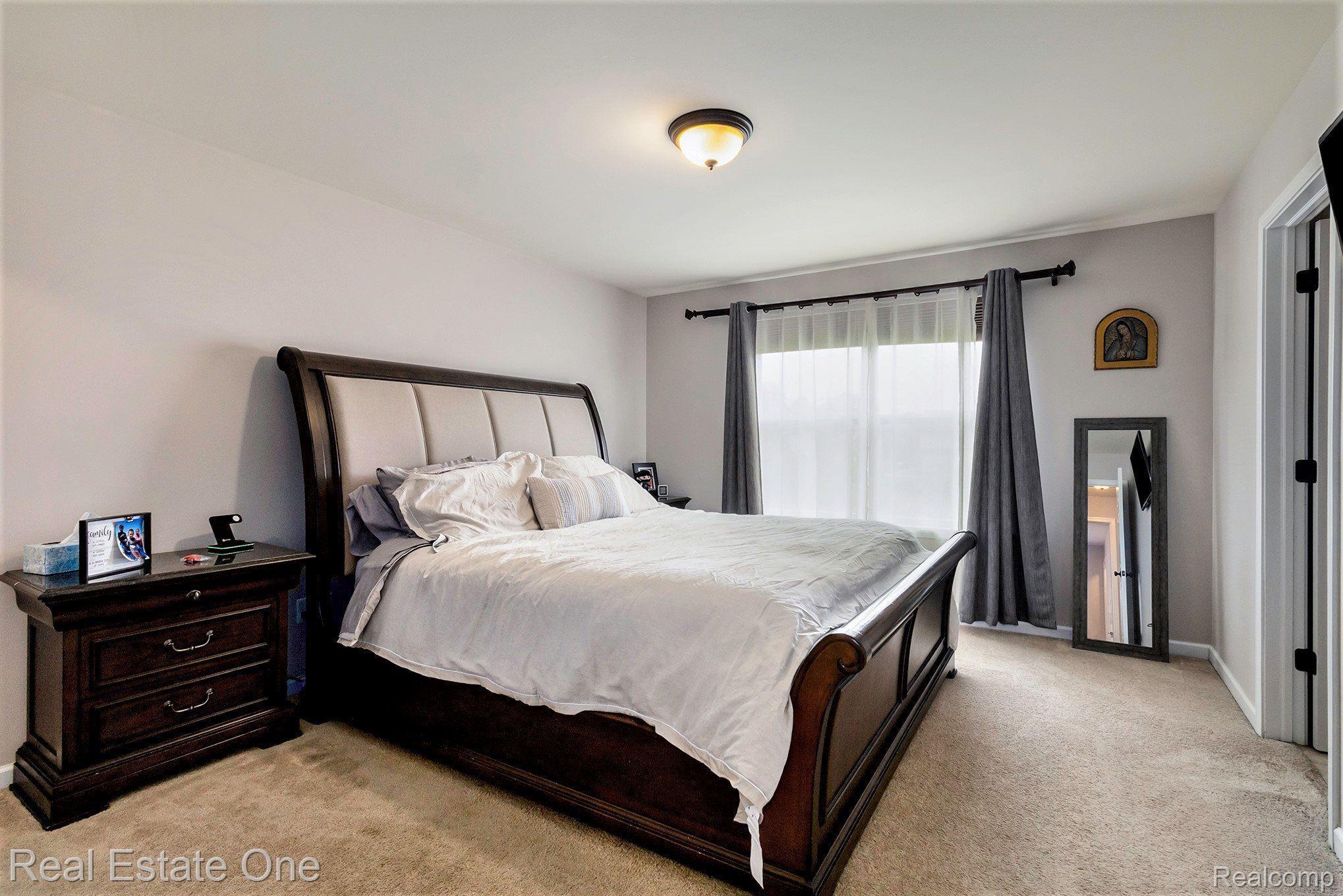 28406 OAKMONTE Circle E