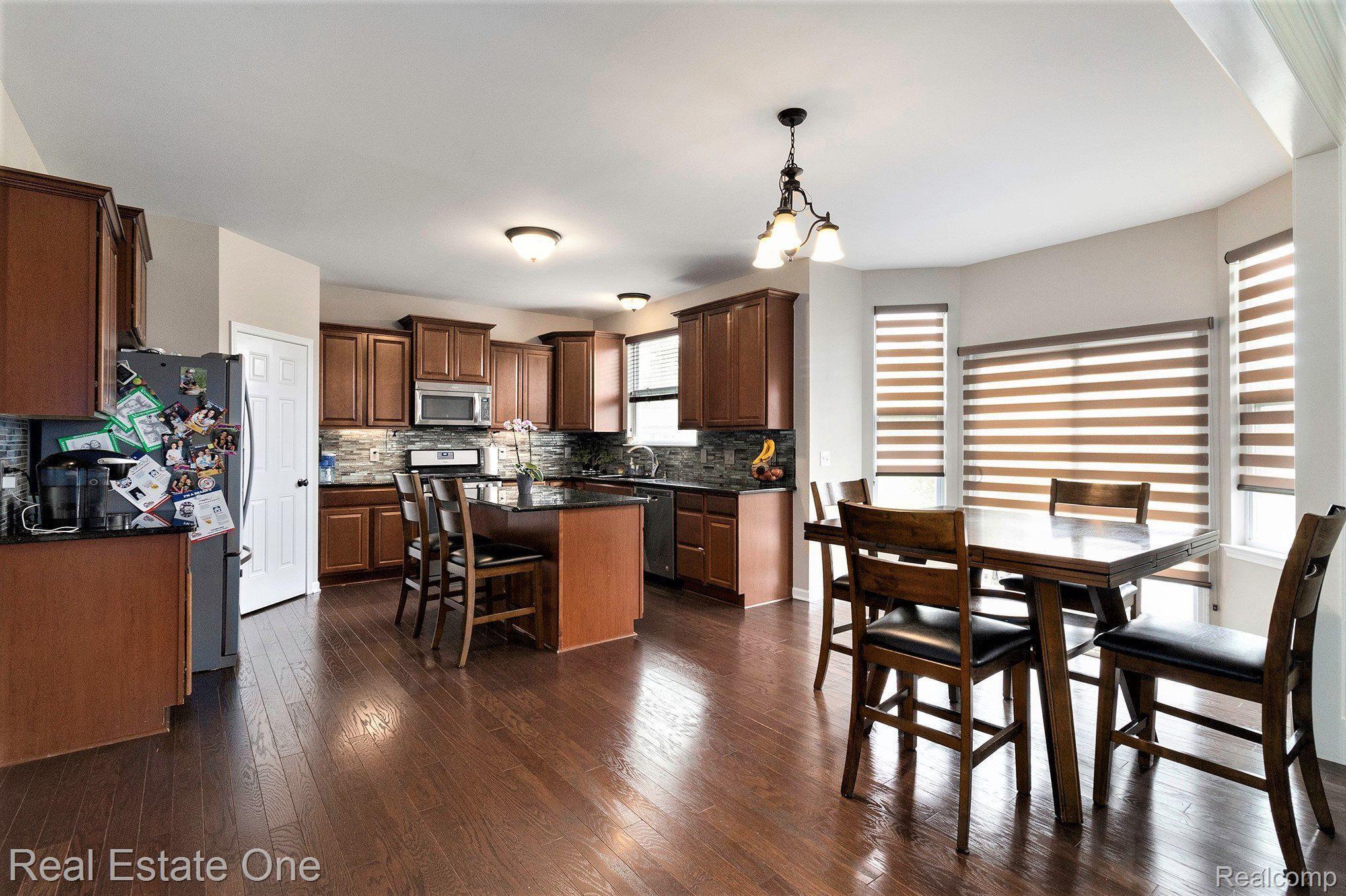 28406 OAKMONTE Circle E