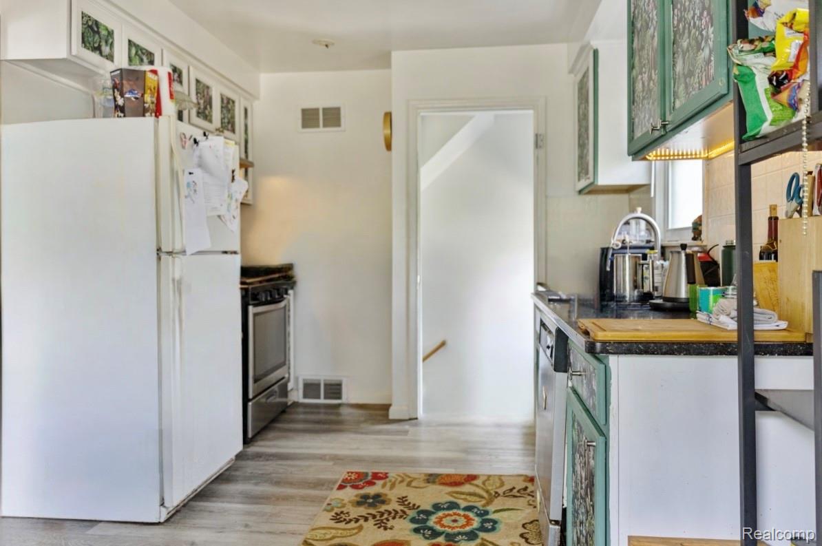 23747 Easterling Avenue