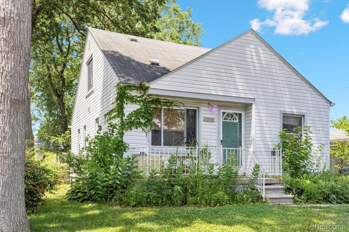 23747 Easterling Avenue