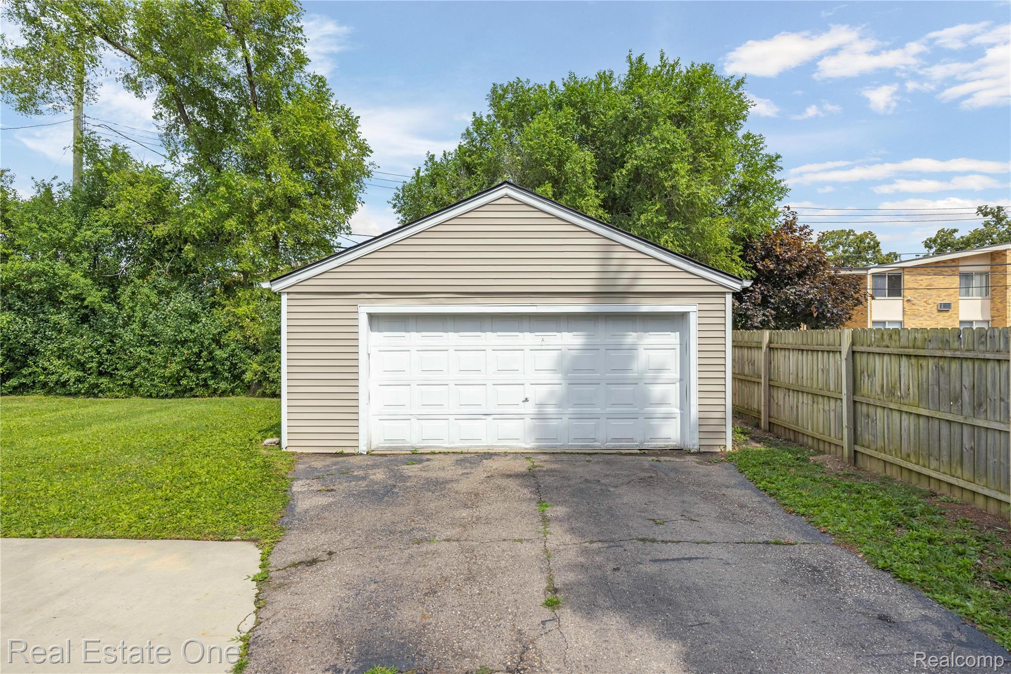 3420 Fairmont Road